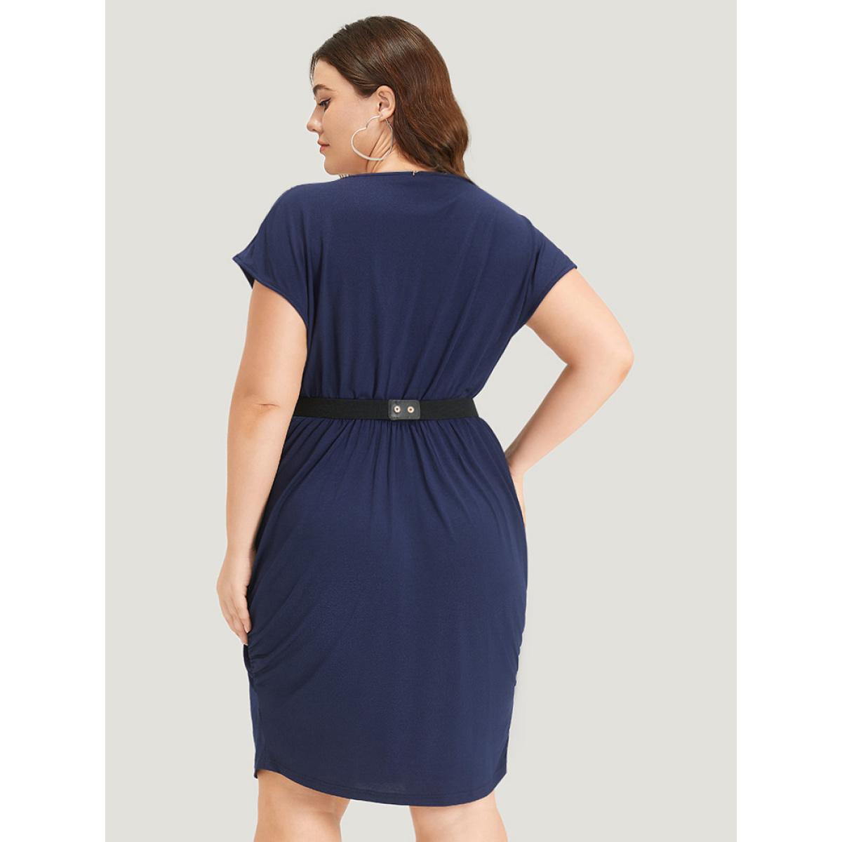 Plus Size Plain Wrap Gathered Curved Hem Metal Detail Belted Dress Black Women Office Gathered V-neck Short sleeve Curvy Knee Dress BloomChic 30/6X Product Image