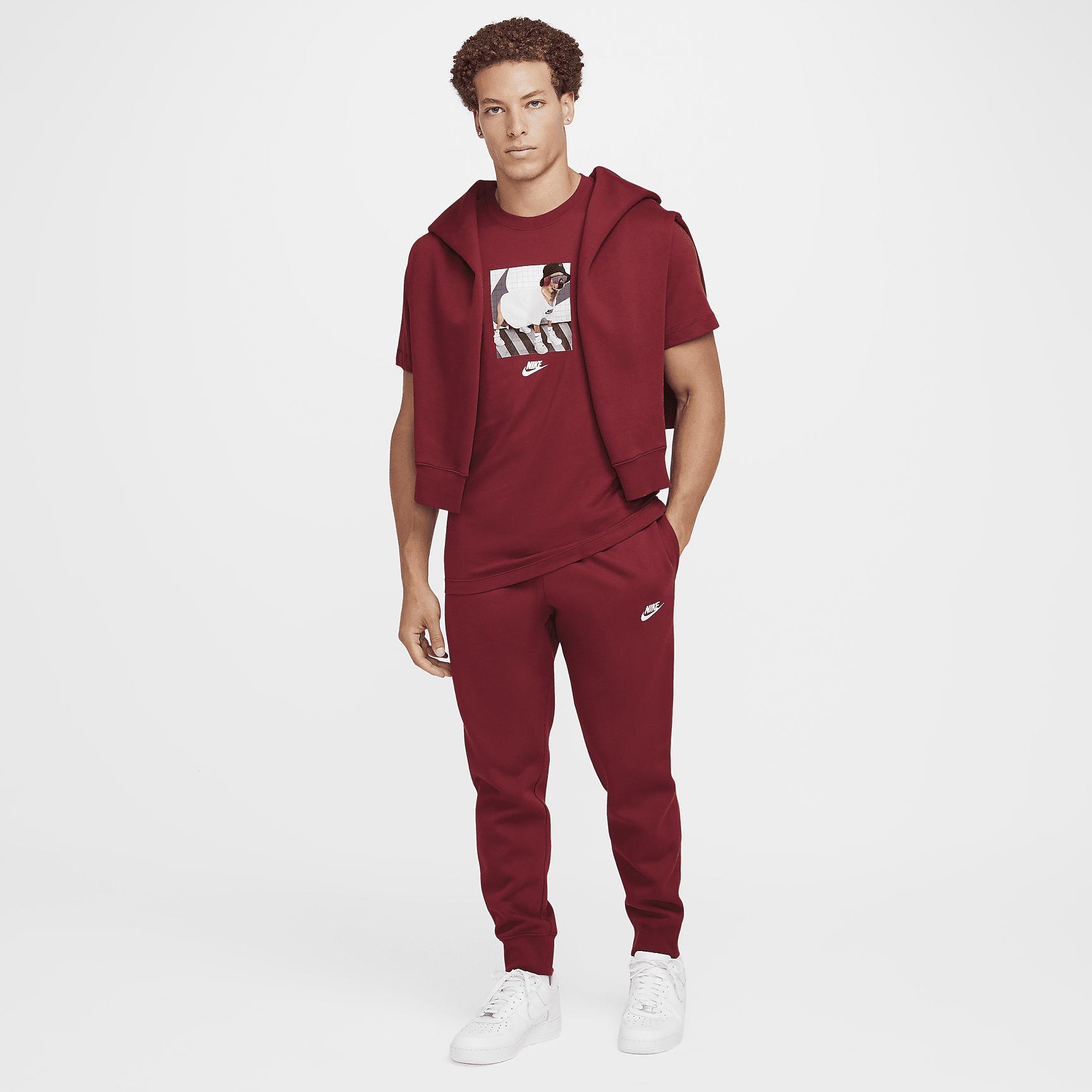 Nike Sportswear T-Shirt Product Image
