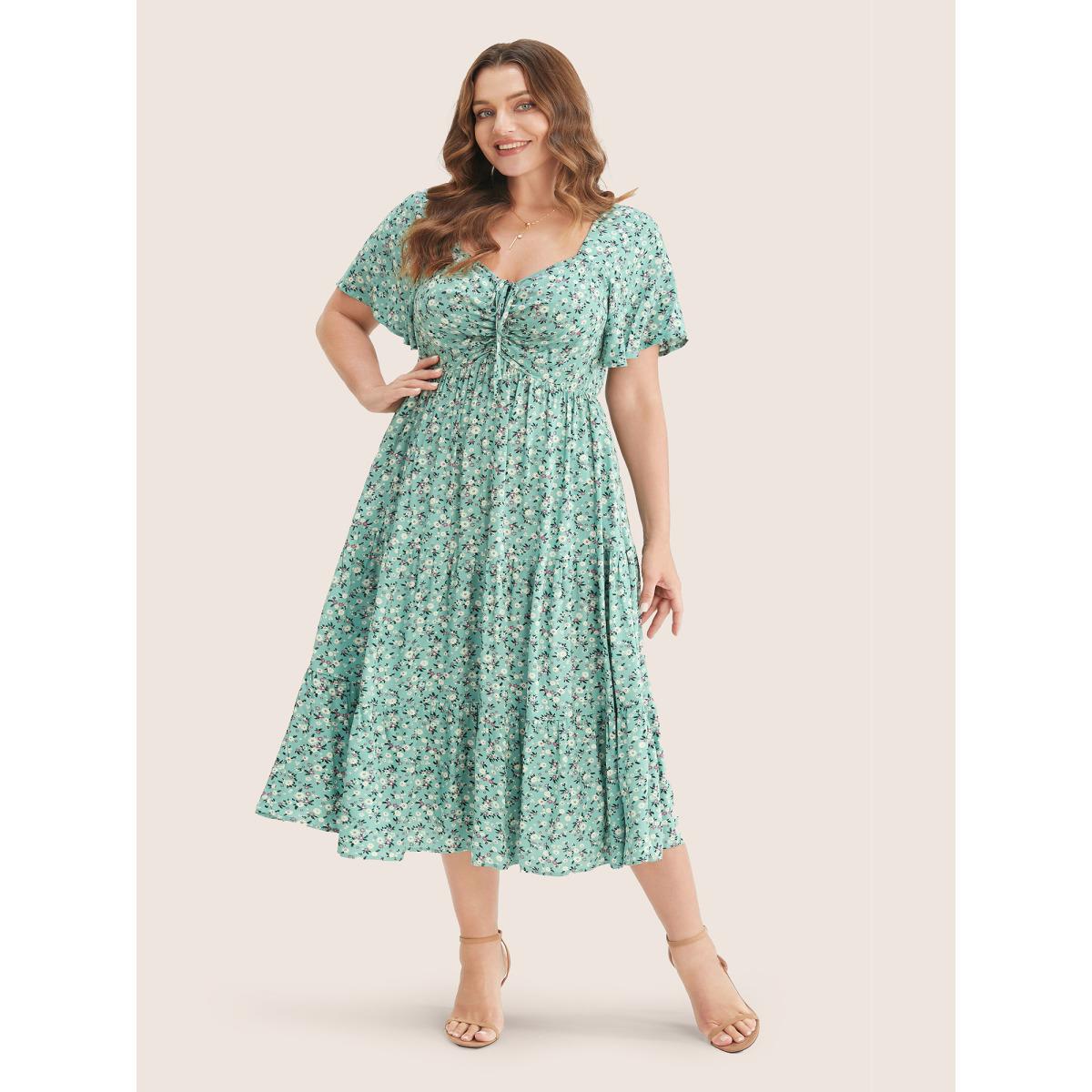 Plus Size Ditsy Floral Sweetheart Drawstring Pocket Tiered Dress Mint Women Timeless Non V-neck Short sleeve Curvy Midi Dress BloomChic 12/L Product Image