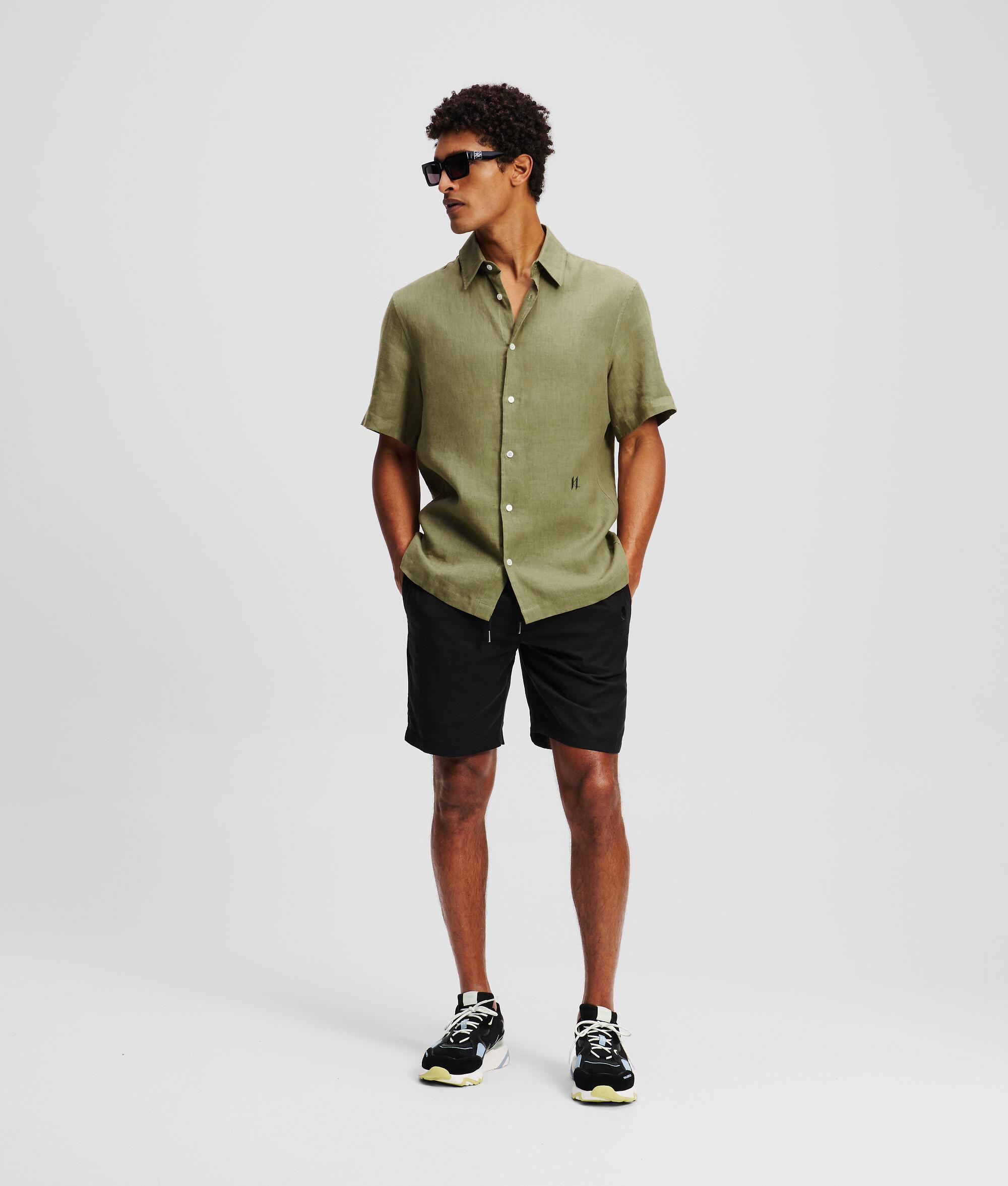 MONOGRAM SHORT-SLEEVED SHIRT Product Image