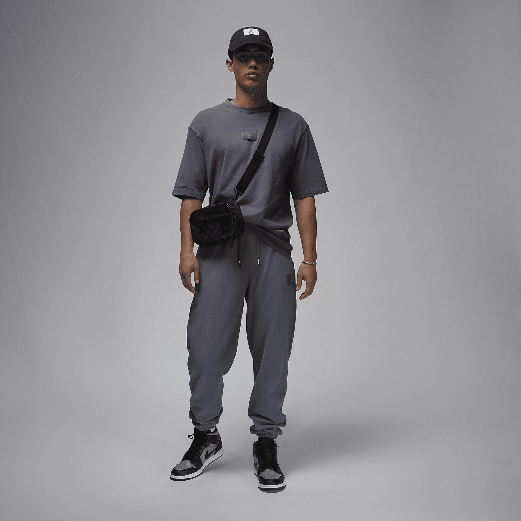 Men's Jordan Flight Essentials 85 Washed T-Shirt Product Image