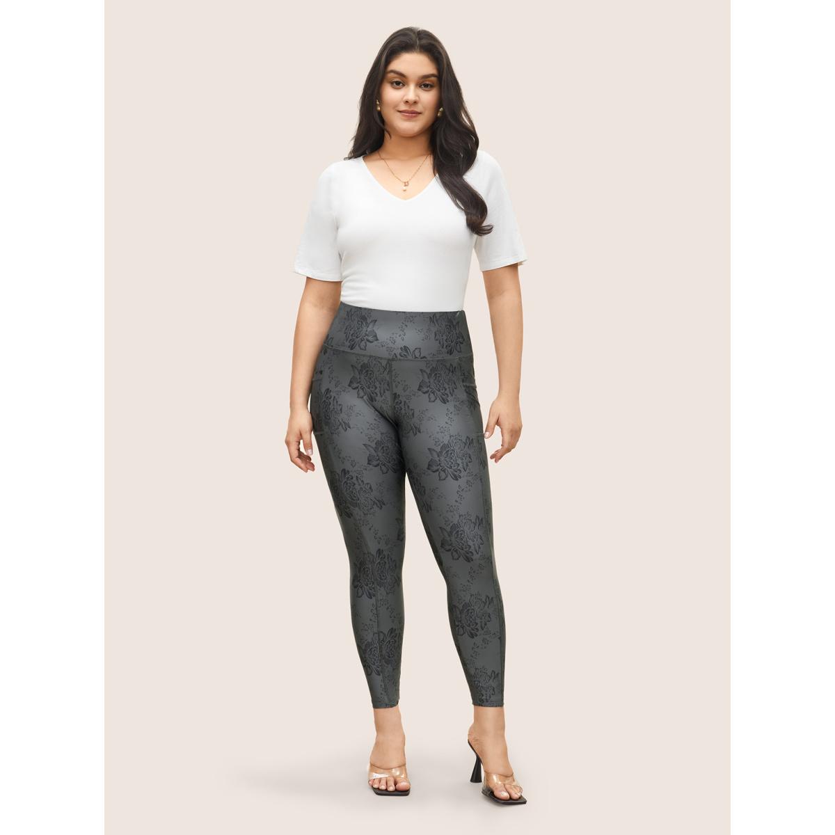 Plus Size Floral Print Elastic Waist Pocket Side Leggings Women DimGray Elegant High stretch High Rise Everyday Leggings BloomChic 10/M Product Image