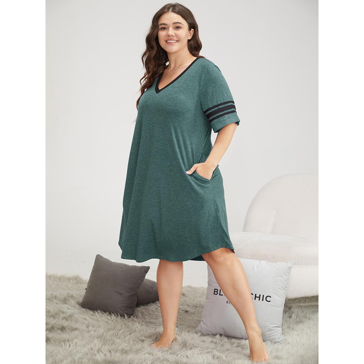 Plus Size Contrast Trim Pocket Striped Sleep Dress Women DarkGreen Casual Plain Contrast V-neck Loungewear BloomChic 22-24/3X Product Image