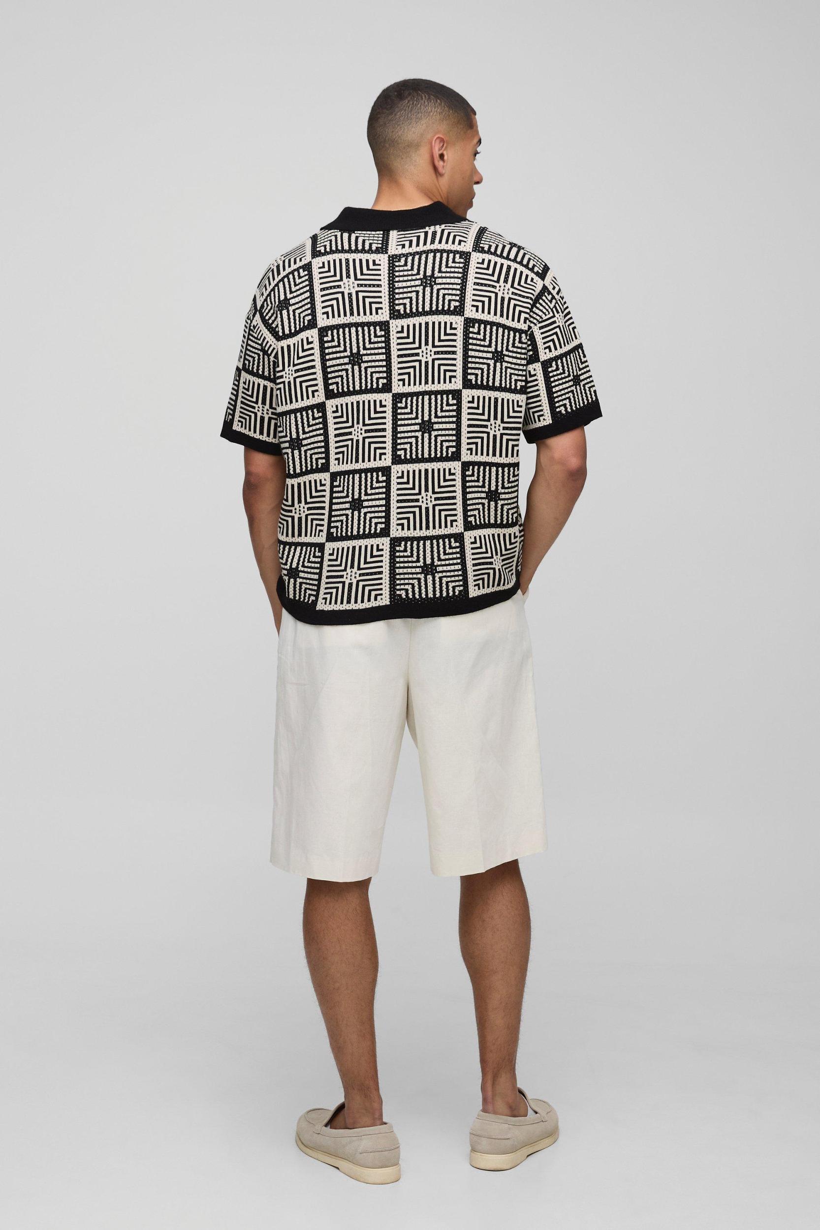 Oversized Boxy Crochet Look V Neck Collar Knitted Polo | boohooMAN USA Product Image