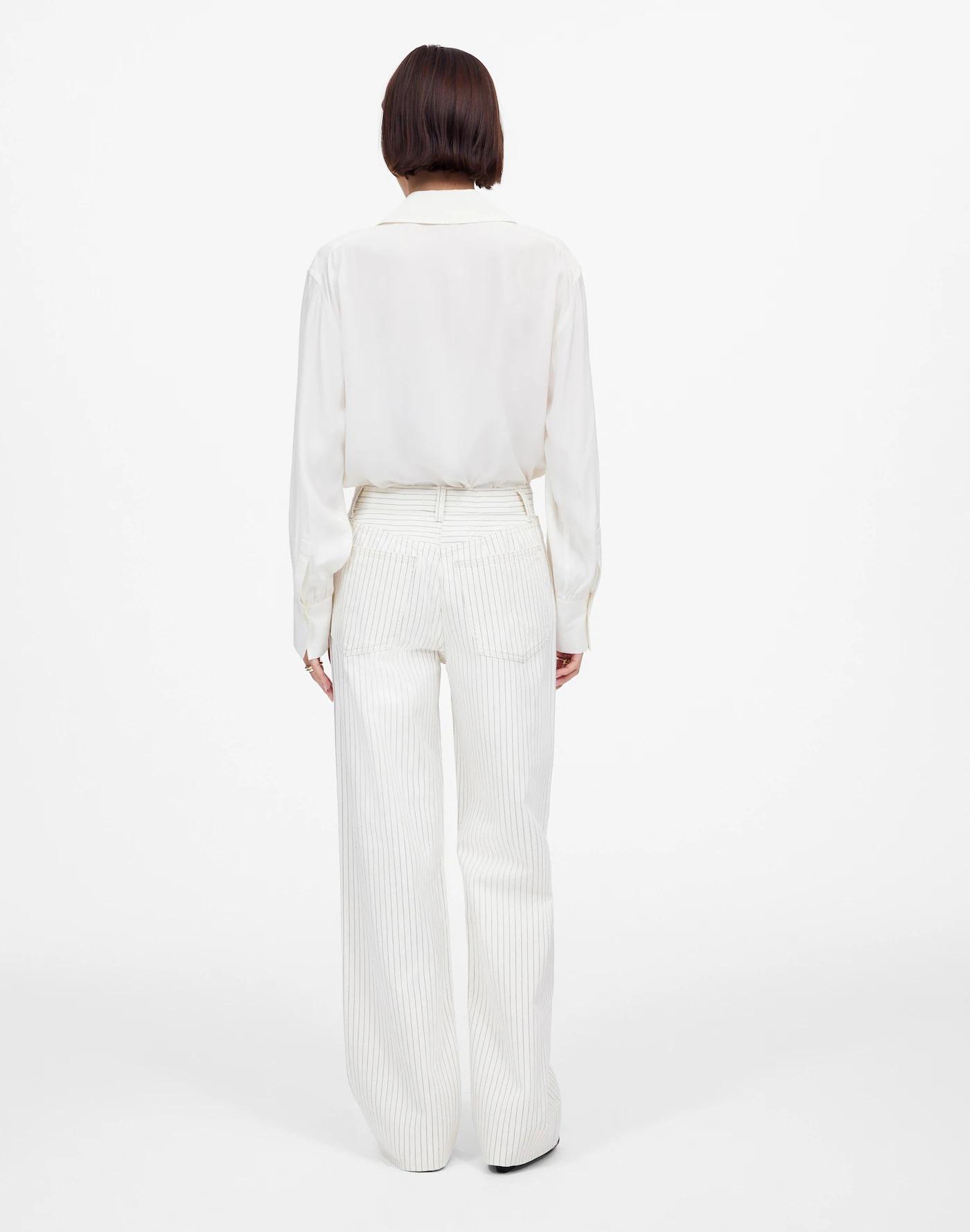 Low-Slung Baggy Jeans Product Image