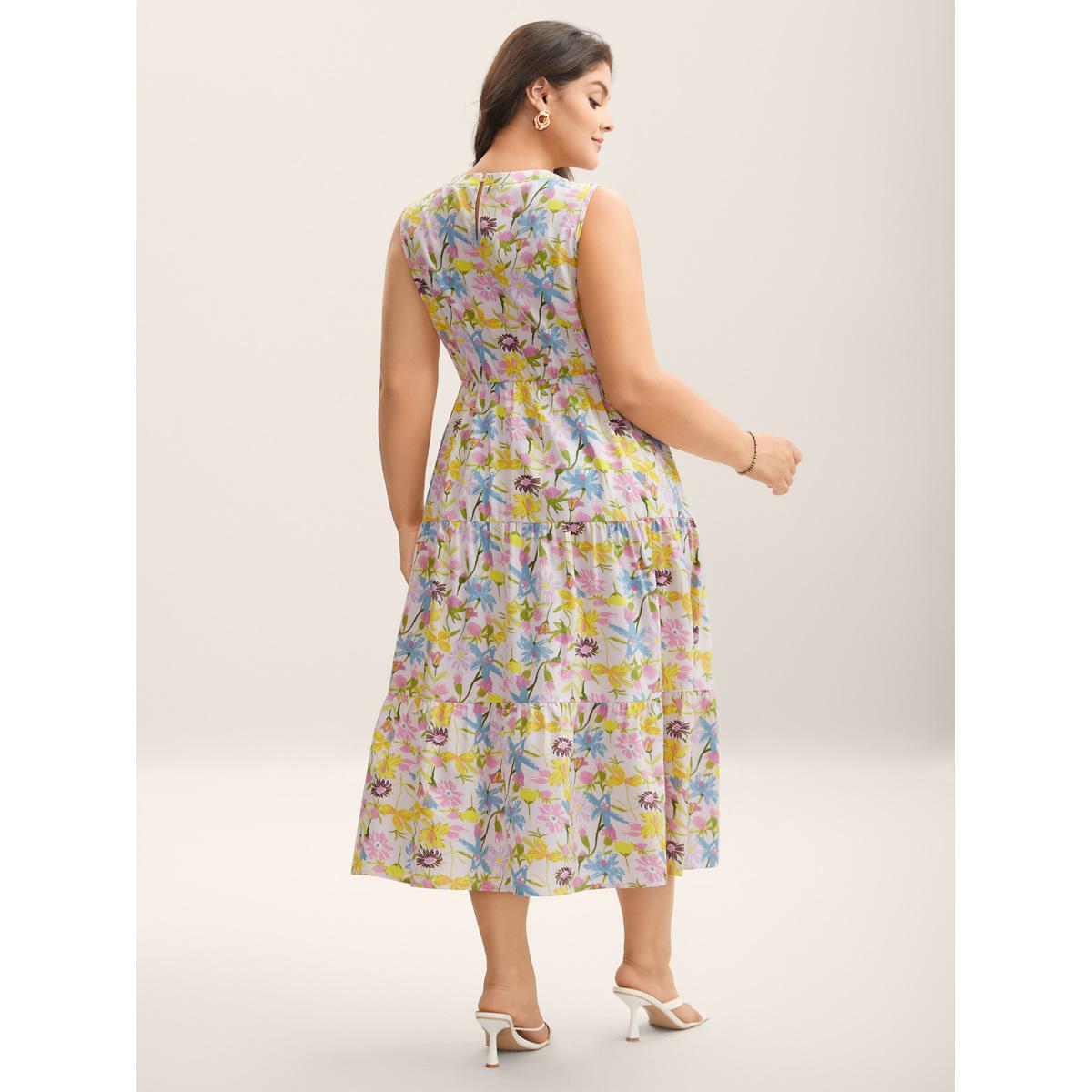 Plus Size Floral Print Round Neck Tiered Maxi Dress Lavender Women Round Neck Sleeveless Curvy BloomChic 26/4X Product Image