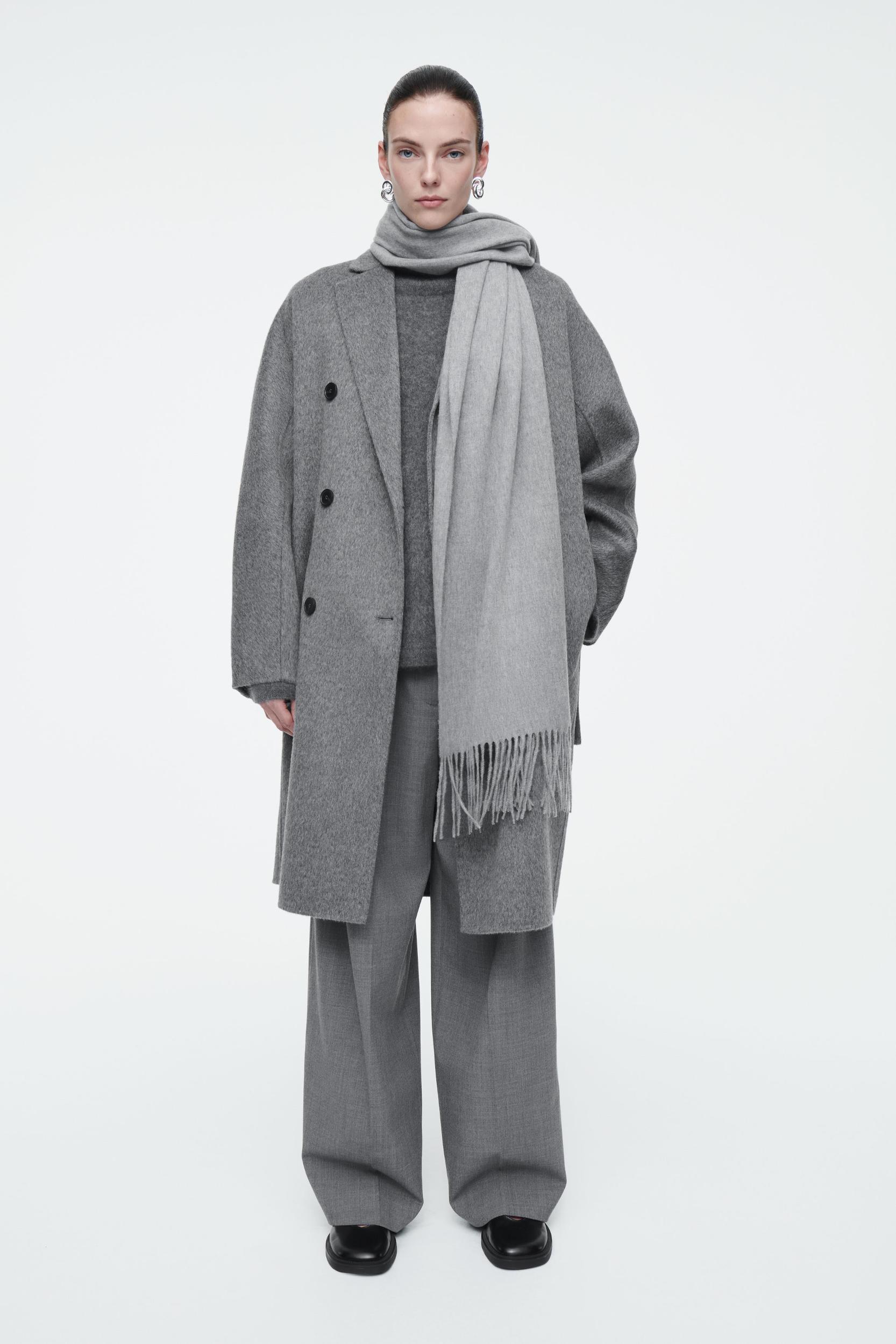 FRINGED WOOL SCARF Product Image