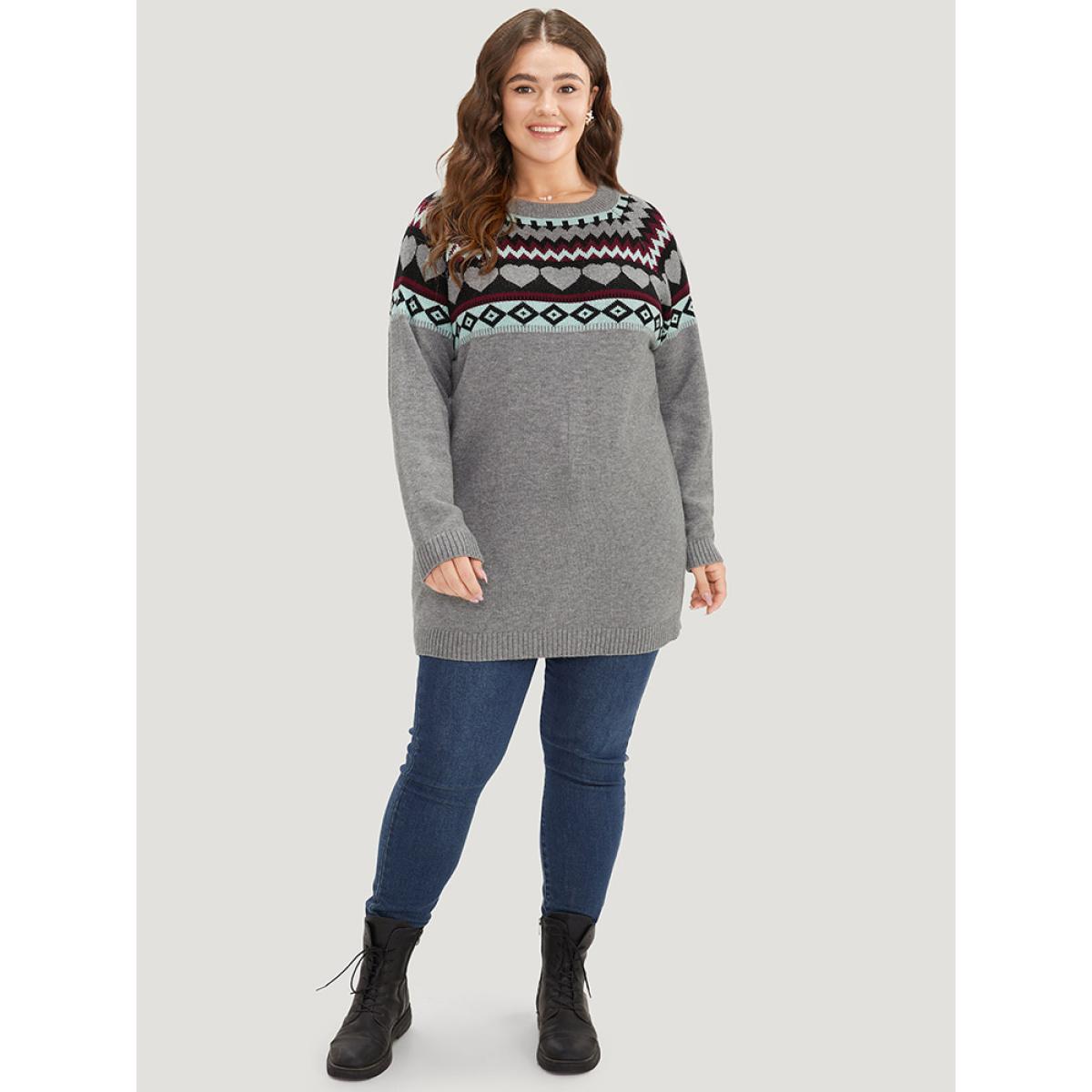 Plus Size Heart & Geo Print Raglan Sleeve Pullover DarkGray Women Casual Loose Long Sleeve Round Neck Dailywear Pullovers BloomChic 18-20/2X Product Image