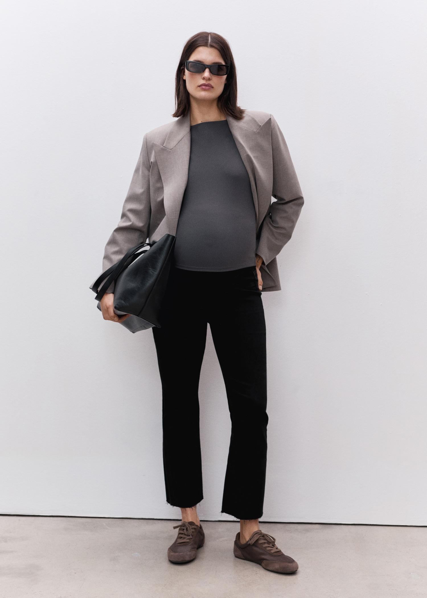 Maternity flared cropped jeans - Women | MANGO USA Product Image