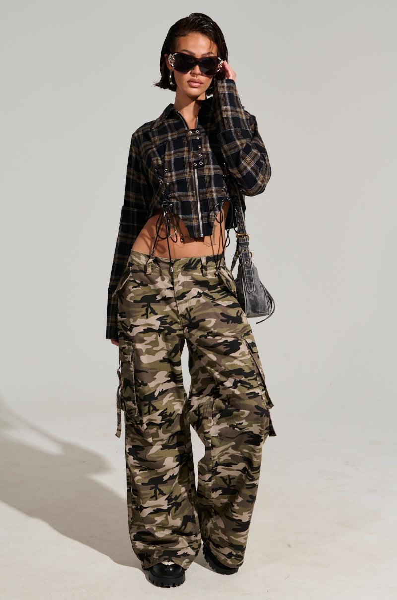 STREET STYLE WIDE LEG CAMO PANT Product Image
