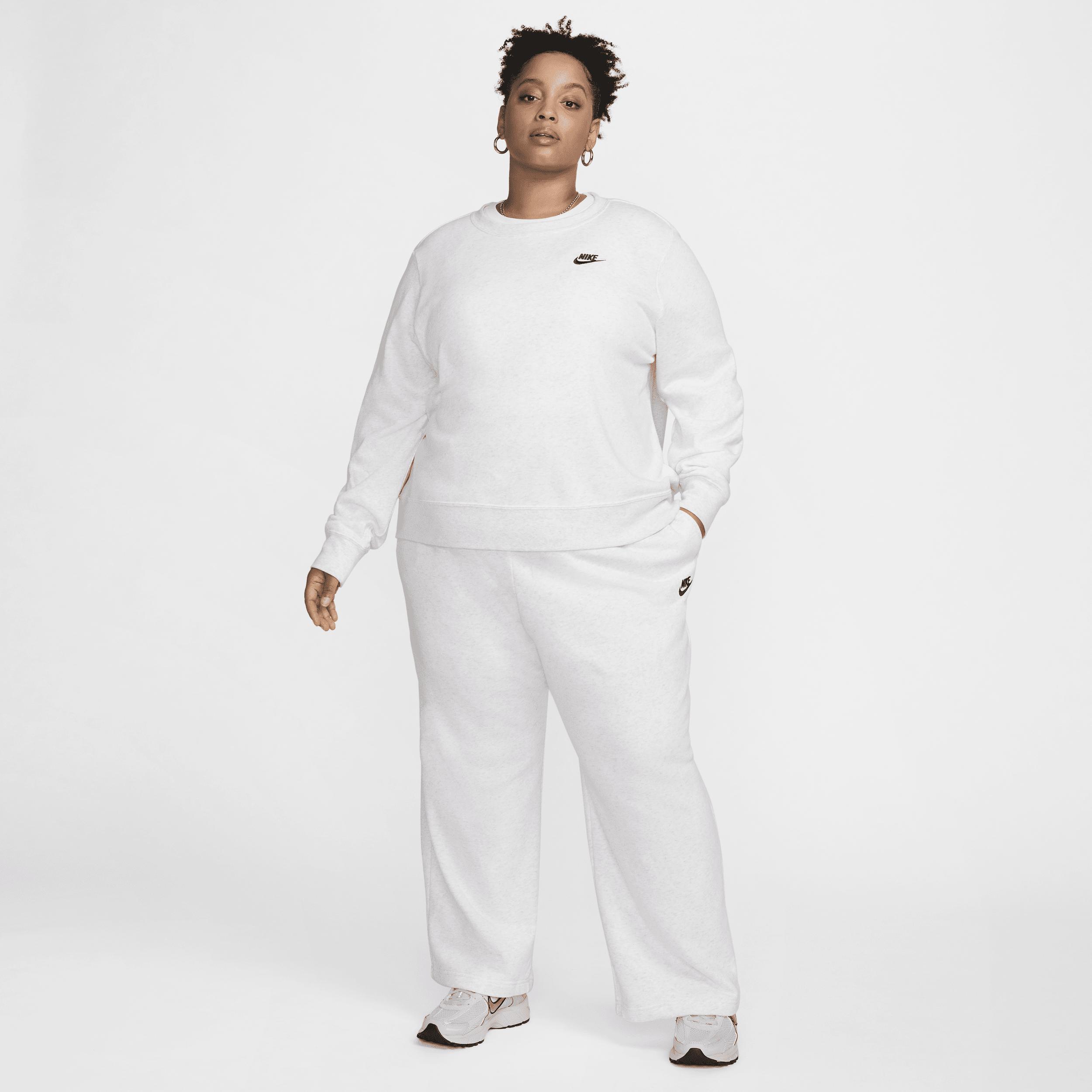 Women's Nike Sportswear Club Fleece Crew-Neck Sweatshirt (Plus Size) Product Image