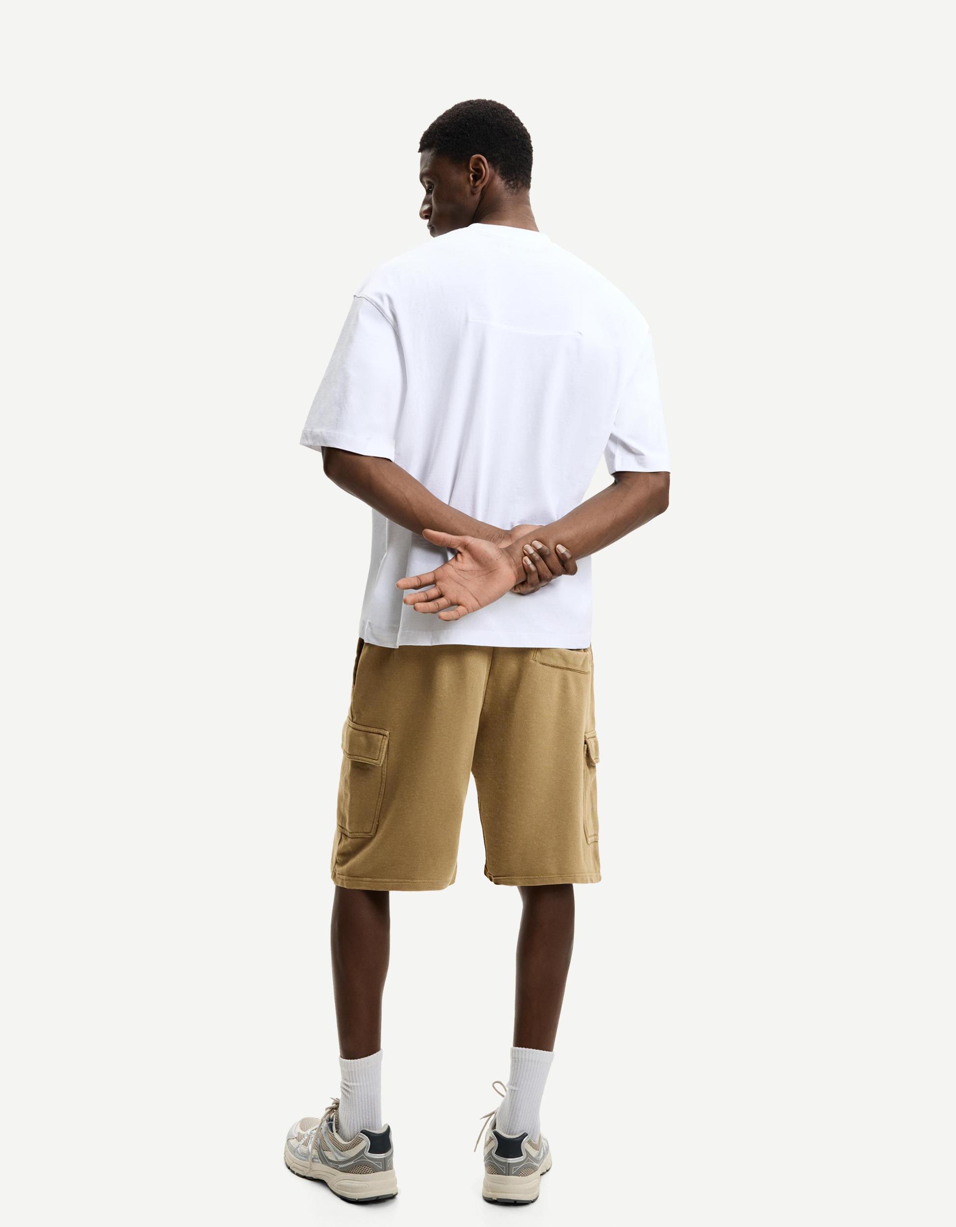 Plush cargo Bermuda shorts Product Image