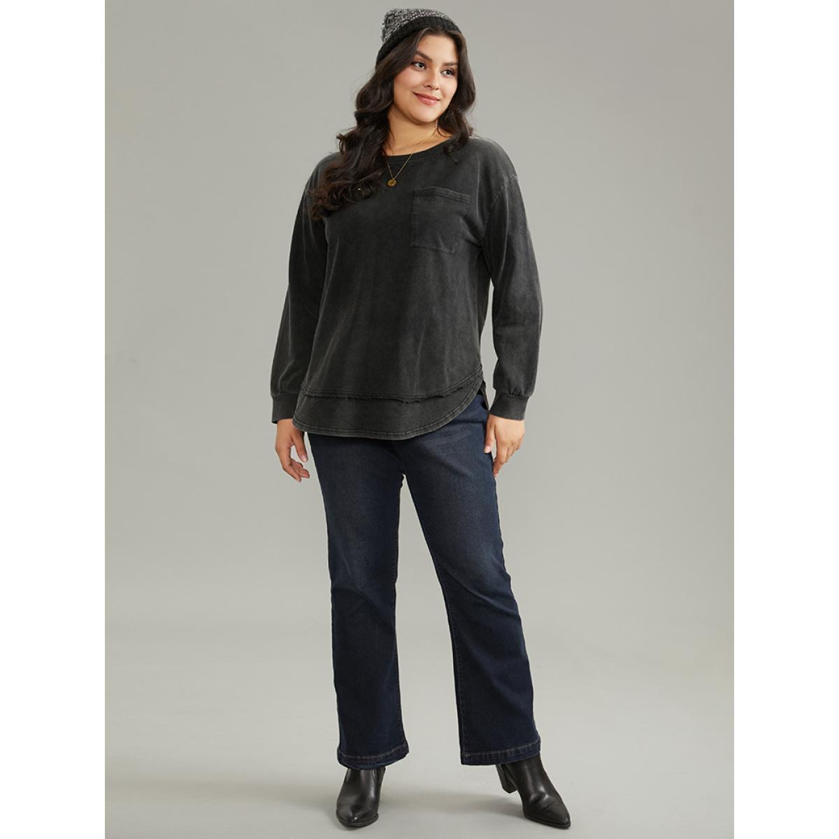 Plus Size Vintage Split Arc Hem Patched Pocket Sweatshirt Women Black Casual Plain Round Neck Everyday Sweatshirts BloomChic 10/M Product Image