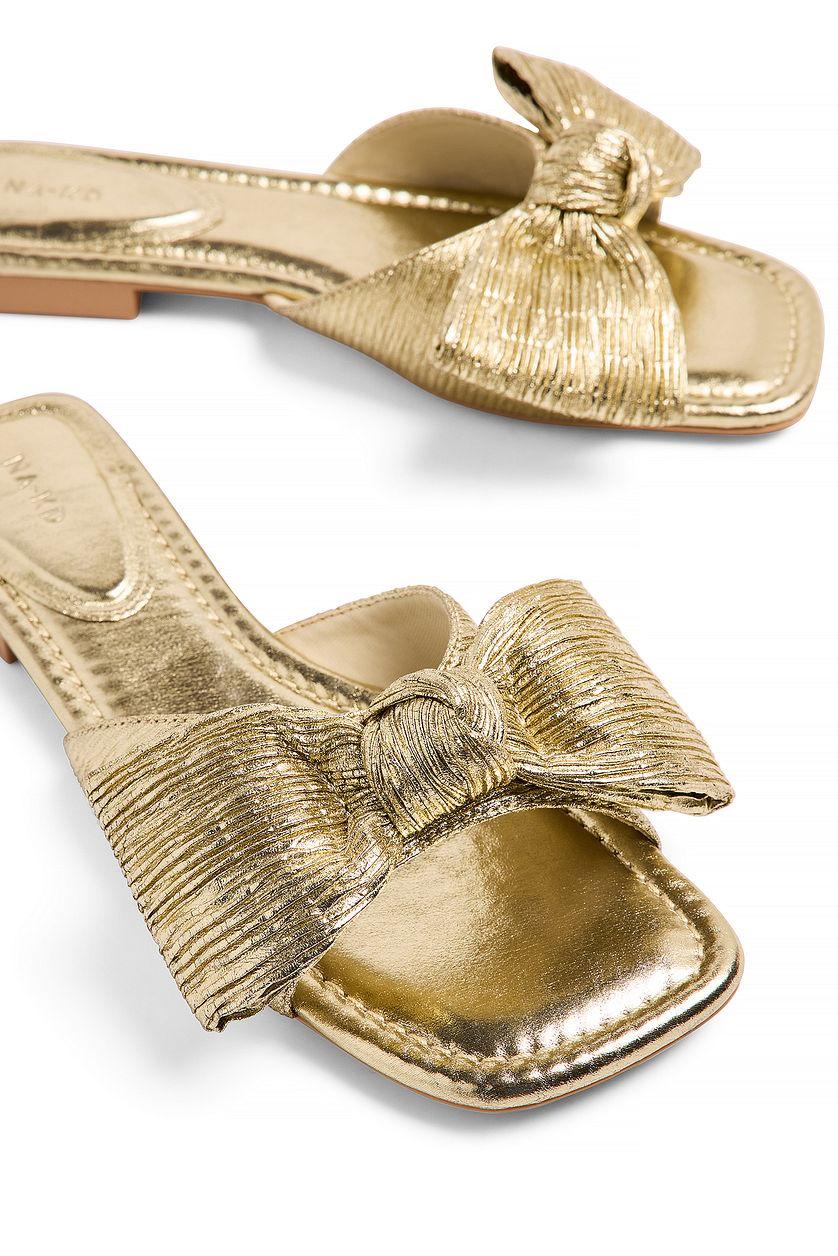 Bow Slippers Product Image