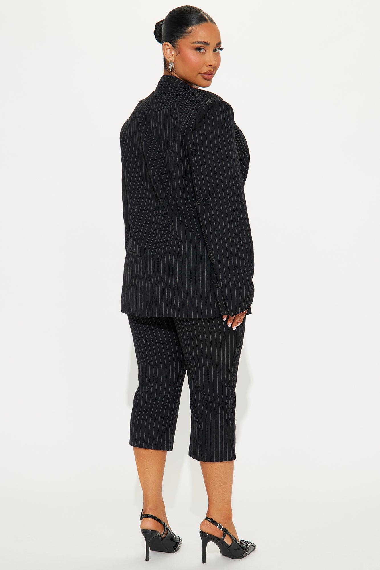 Case Closed Blazer Capri Set - Black Product Image