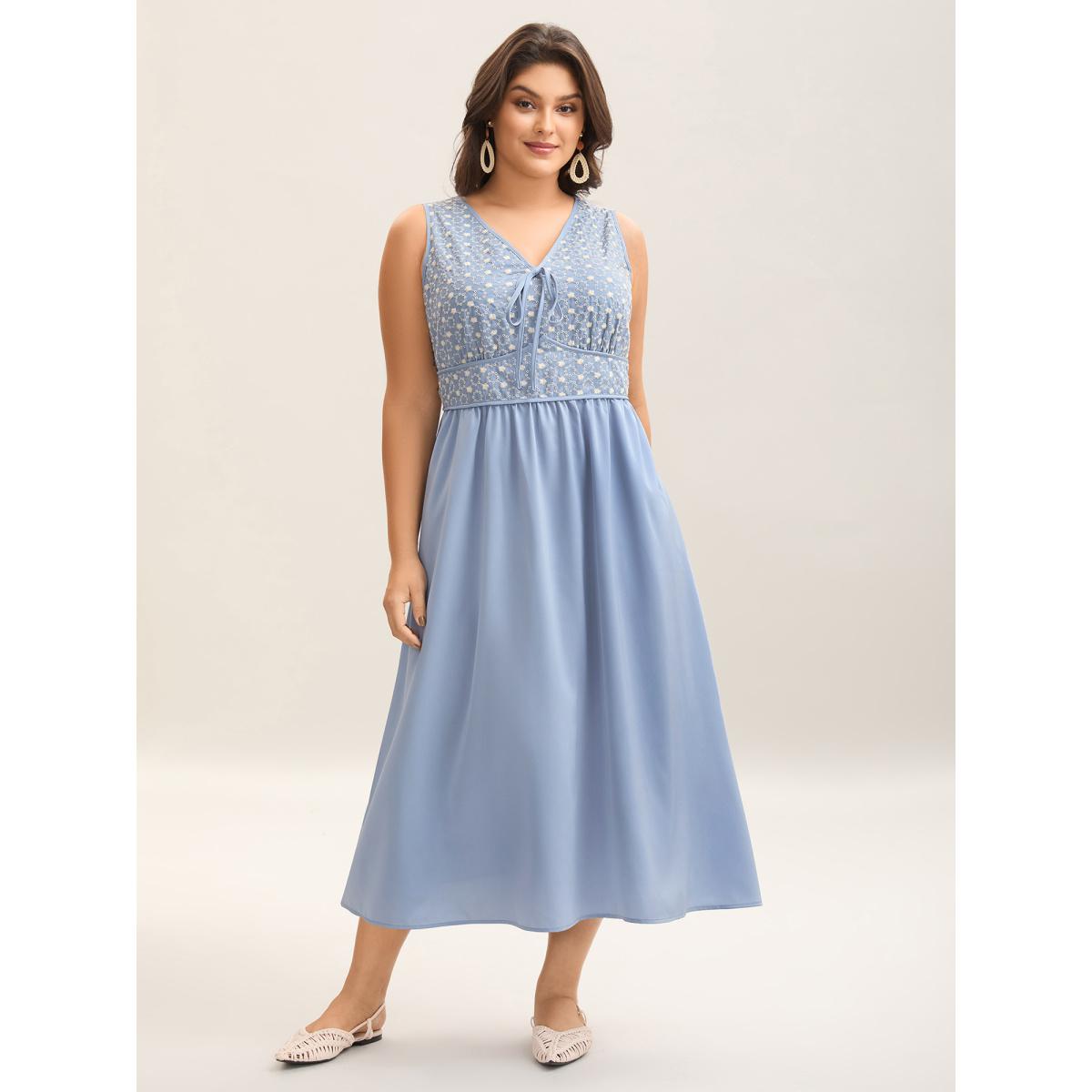 Plus Size Textured Cinched-Waist Pockets Maxi Dress LightBlue Women V-neck Sleeveless Curvy BloomChic 30/6X Product Image