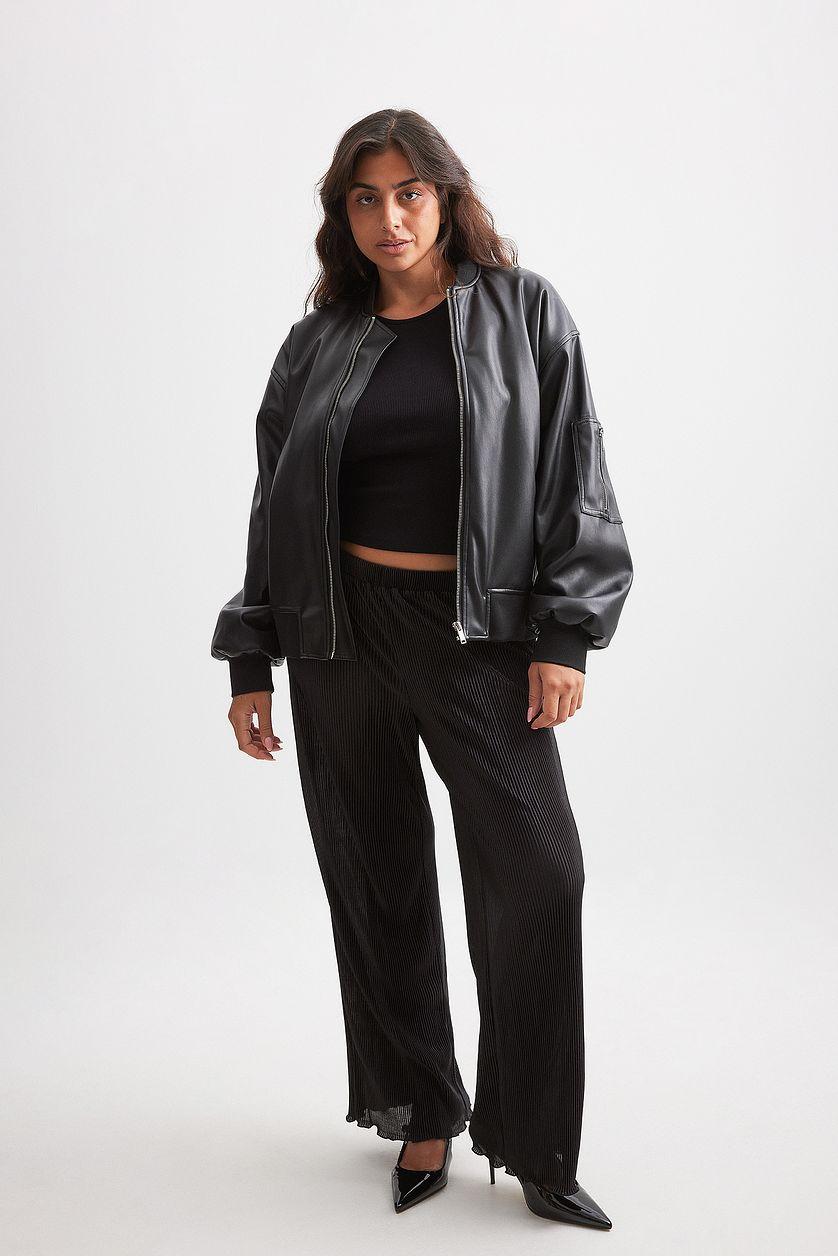 Low Waist Pleated Trousers Product Image