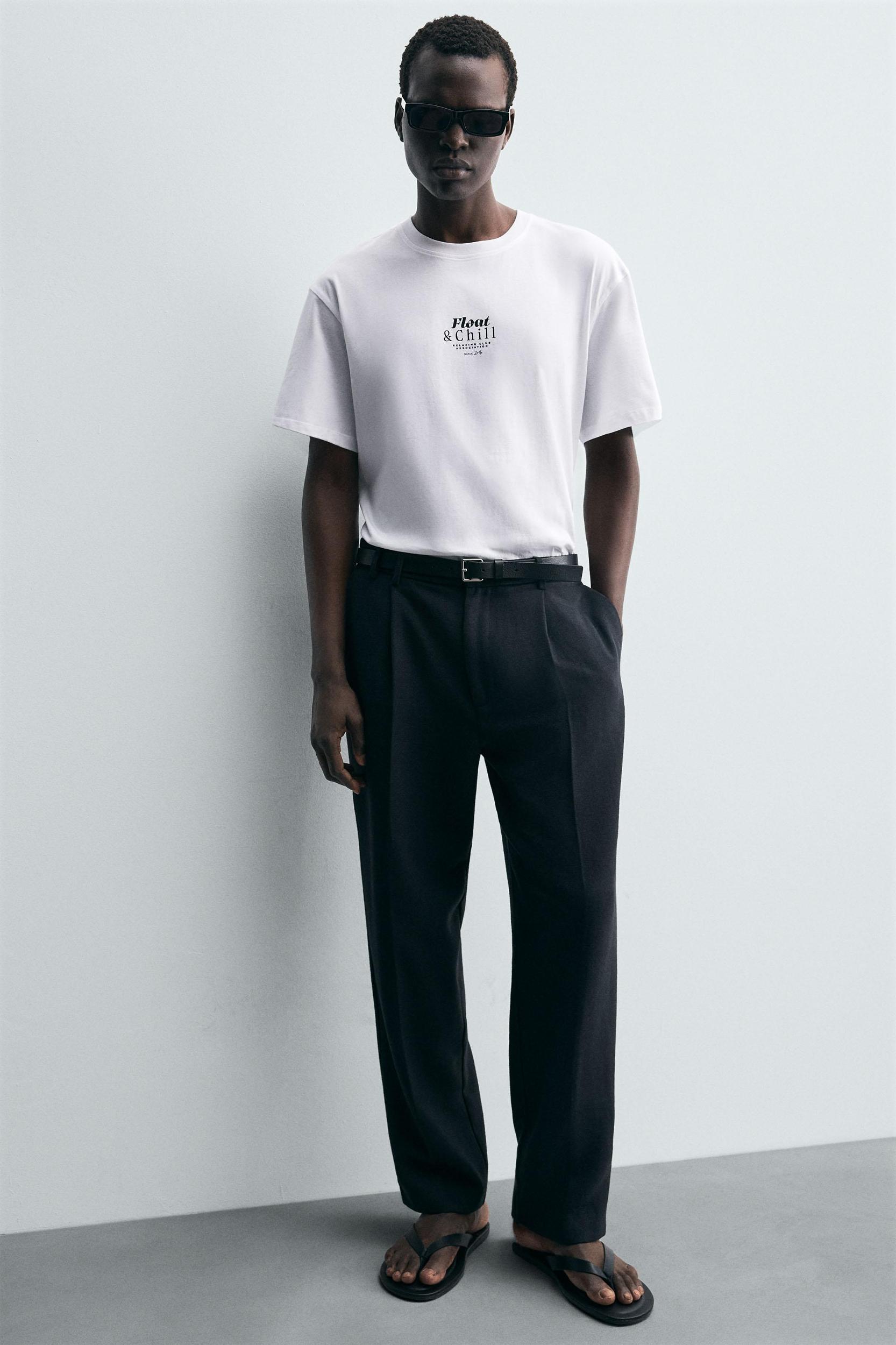 CONTRAST PRINT T-SHIRT Product Image