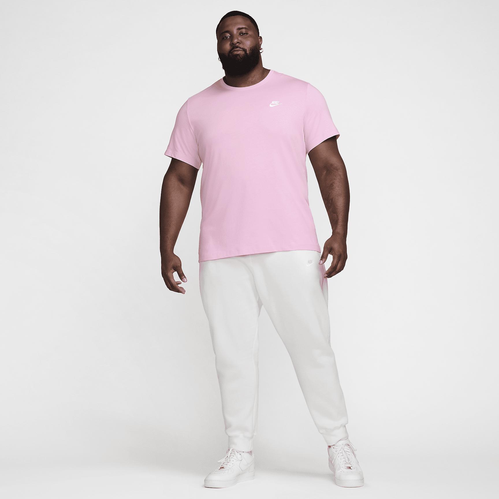 Nike Sportswear Club Men's T-Shirt Product Image