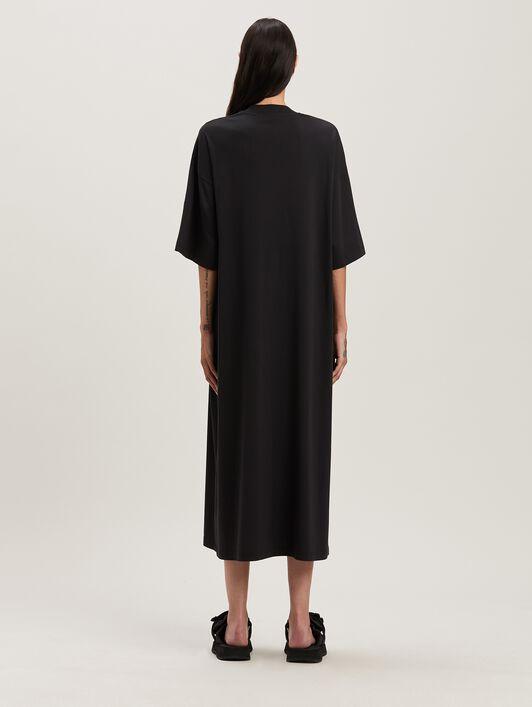 CURVED LOGO MAXI TEE DRESS BLACK - FUCHS Product Image