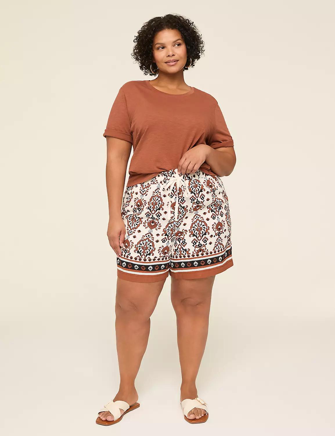 Pull-On Flowy Short Product Image