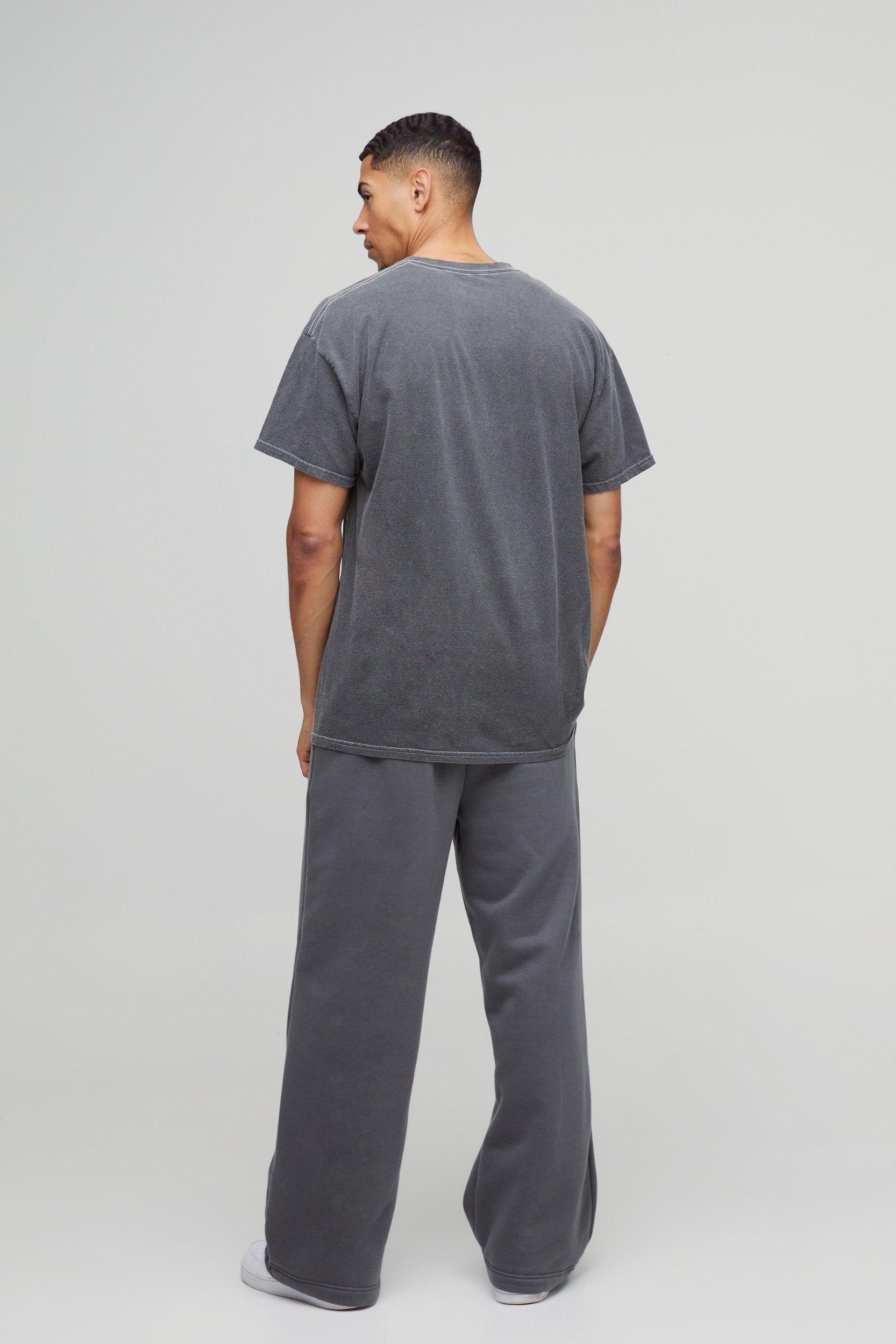 Oversized Disney Toy Story Aliens Chosen One License Washed T-Shirt | boohooMAN USA Product Image