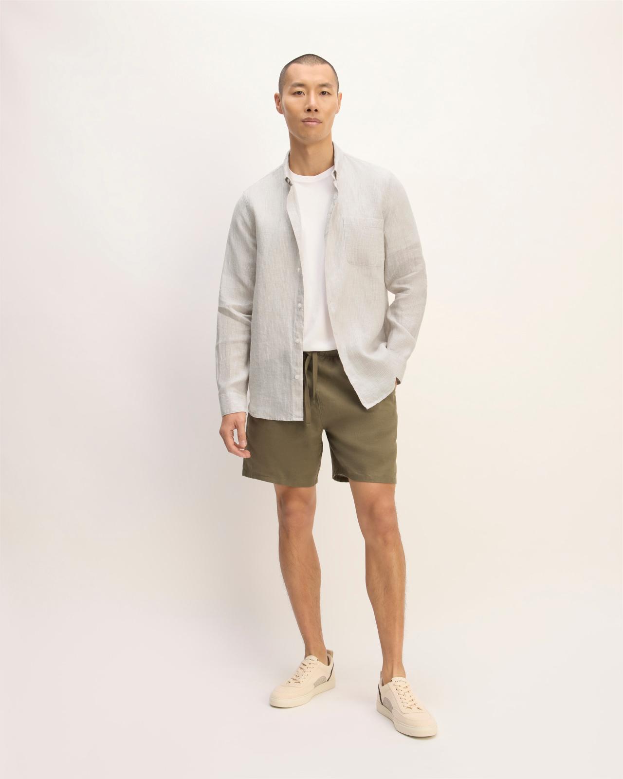 Mens Classic Shirt in Linen by Everlane Product Image