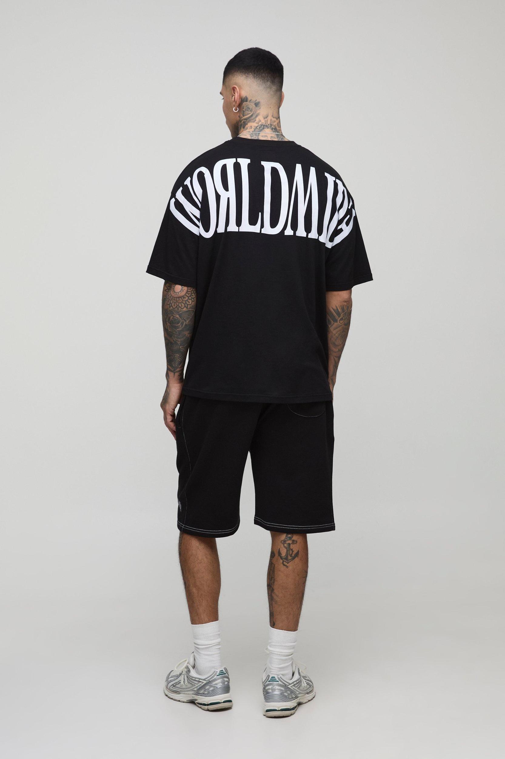 Tall Relaxed Worldwide Contrast Stitch Short | boohooMAN USA Product Image