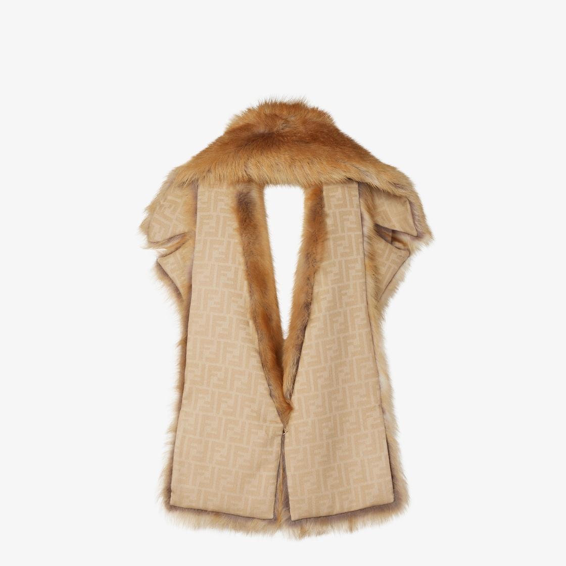 ScarfCaramel-colored ‘dorsato’ shearling scarf Product Image