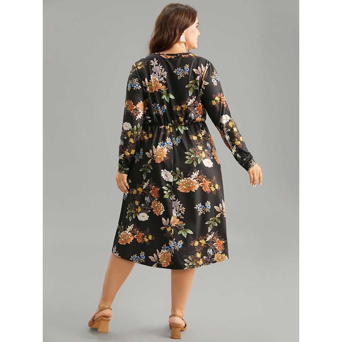 Plus Size Floral Print Button Detail Long Sleeve Midi Dress Black Women Elegant Printed V-neck Long Sleeve Curvy Midi Dress BloomChic 28/5X Product Image