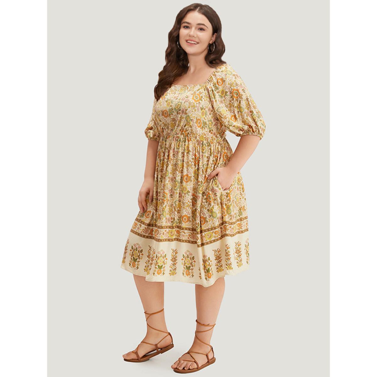 Plus Size Floral Print Pocket Square Neck Elastic Cuffs Dress Apricot Women Vacation Elastic cuffs Square Neck Short sleeve Curvy Midi Dress BloomChic 18-20/2X Product Image