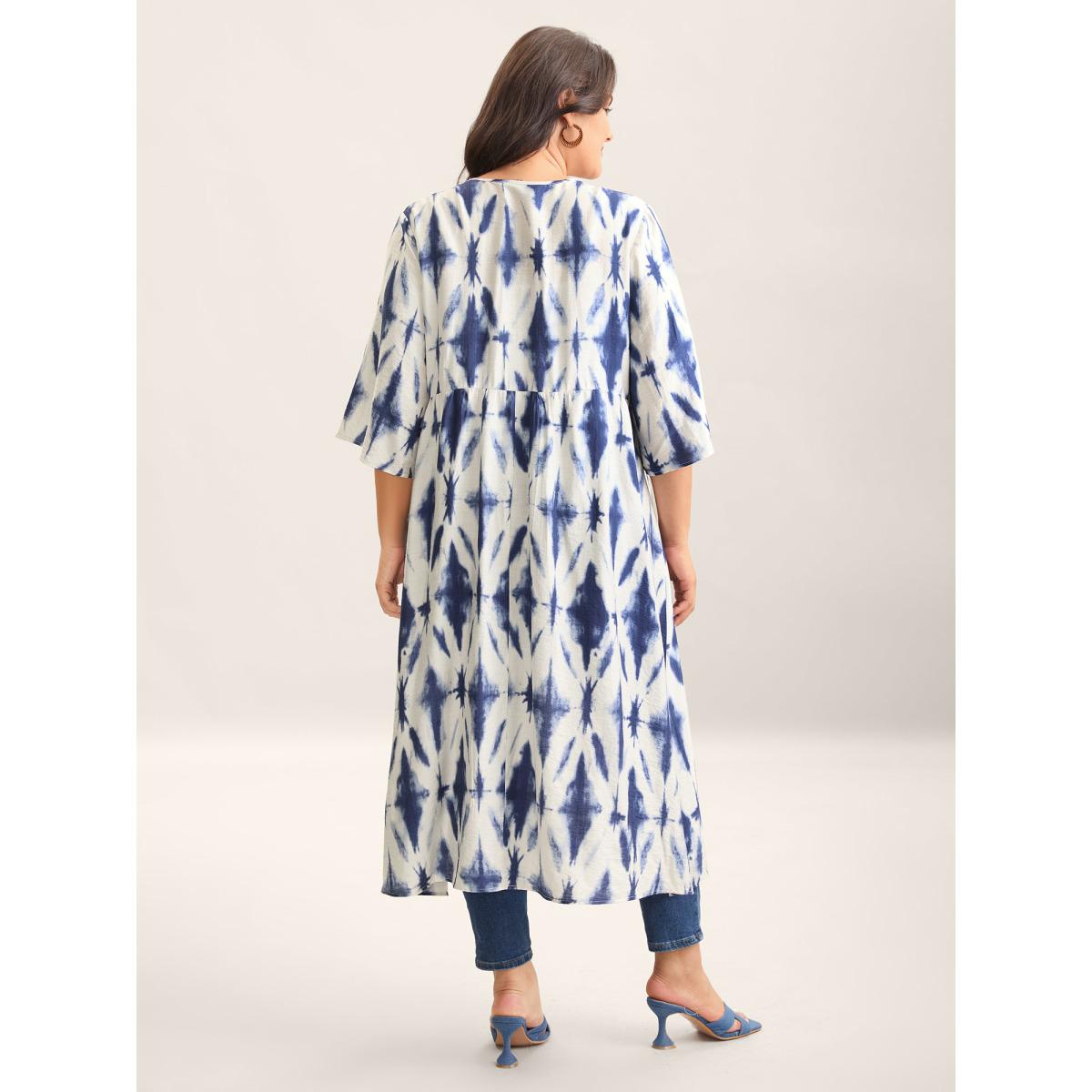 Plus Size Tie Dye Front-Tie Kimono Women Indigo Tie knot Loose Vacation Kimonos BloomChic 28/5X Product Image