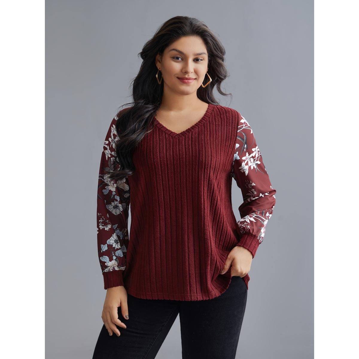 Plus Size V Neck Floral Patchwork Pit Strip T-shirt Burgundy Women Casual Texture Natural Flowers V-neck Loose Everyday T-shirts BloomChic 12/L Product Image