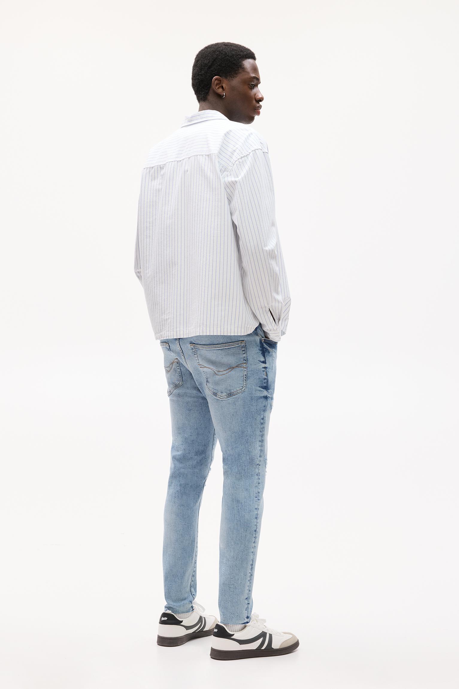 Ripped carrot fit jeans Product Image