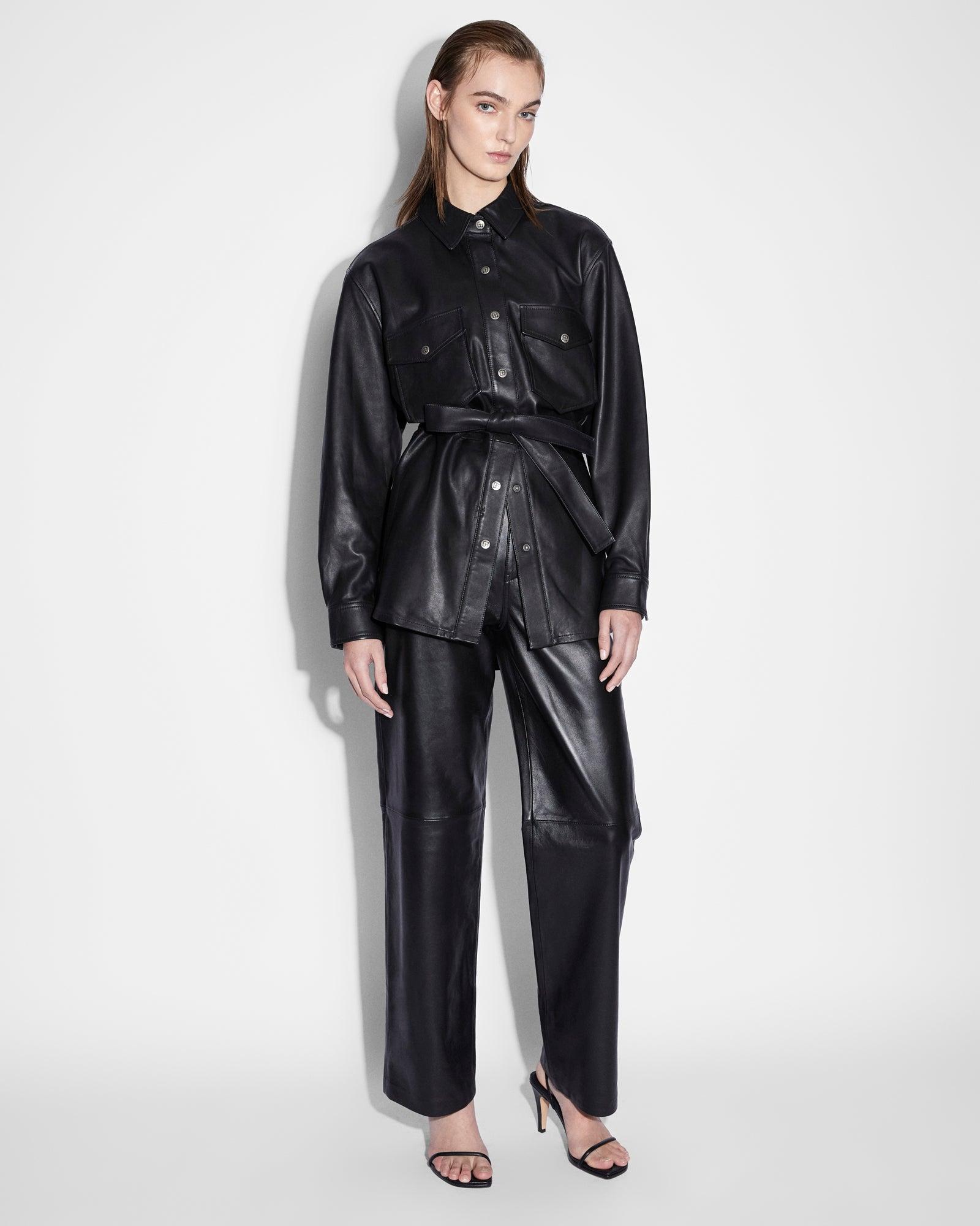 VOYAGER SHACKET BLACK LEATHER Female Product Image