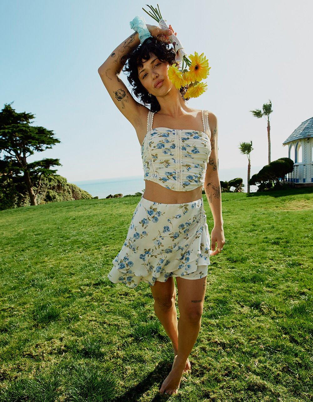 FULL TILT Cinch Ruffle Lace Trim Womens Mini Skirt - BLUE COMBO Product Image