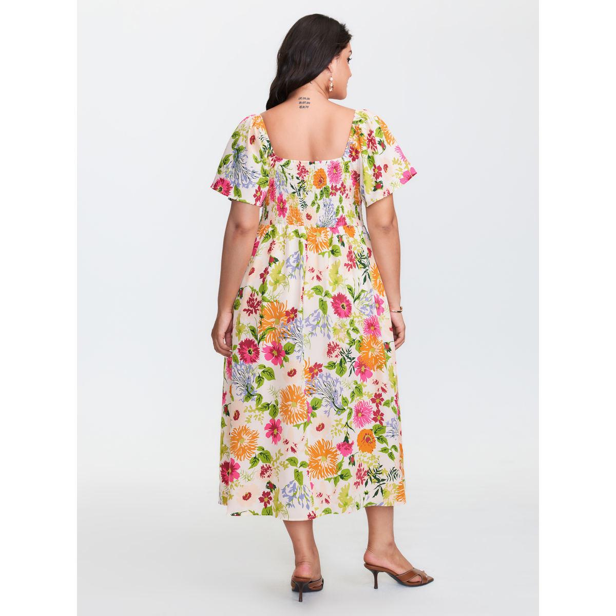 Plus Size Floral Shirred Square Neck Pocket Midi Dress Multicolor Women Romantic Non Square Neck Short sleeve Curvy Midi Dress BloomChic 26/4X Product Image