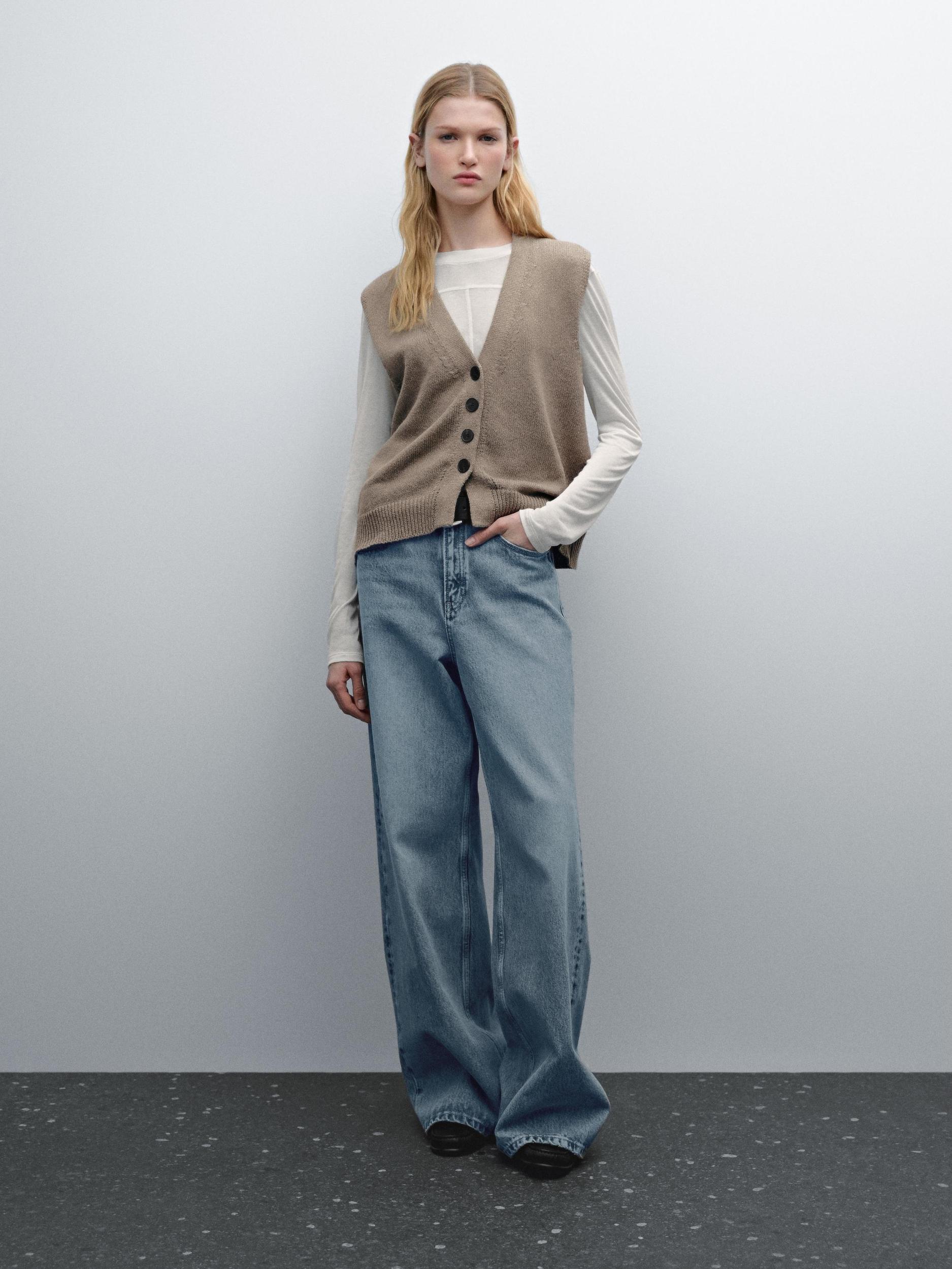 Wool blend knit vest Product Image