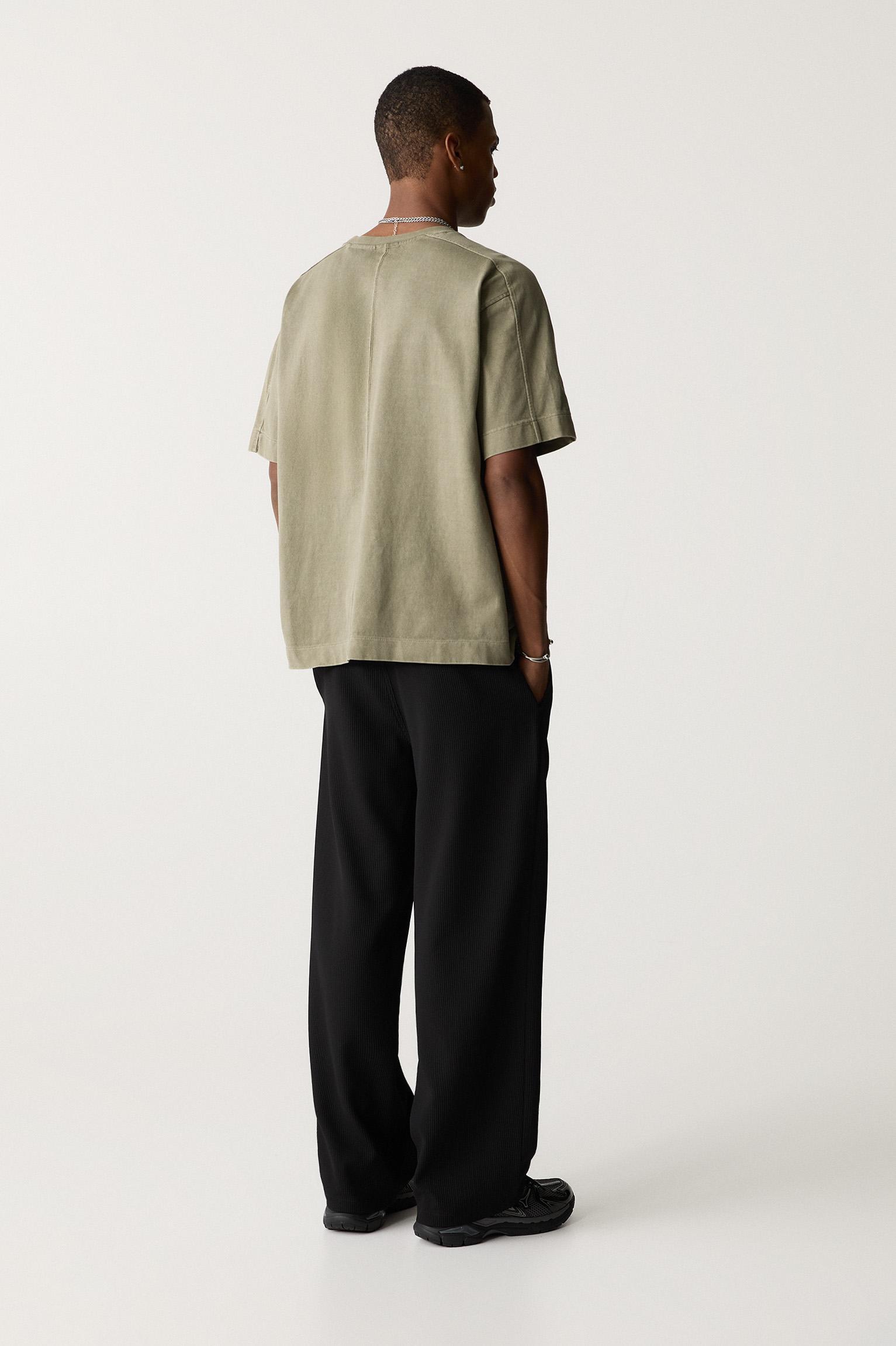 Pleated sweatpants Product Image