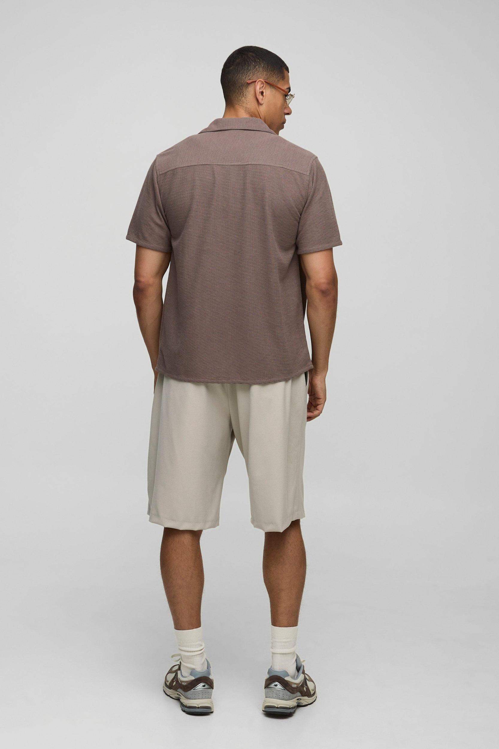 Regular Fit Honeycomb Waffle Revere Shirt | boohooMAN USA Product Image