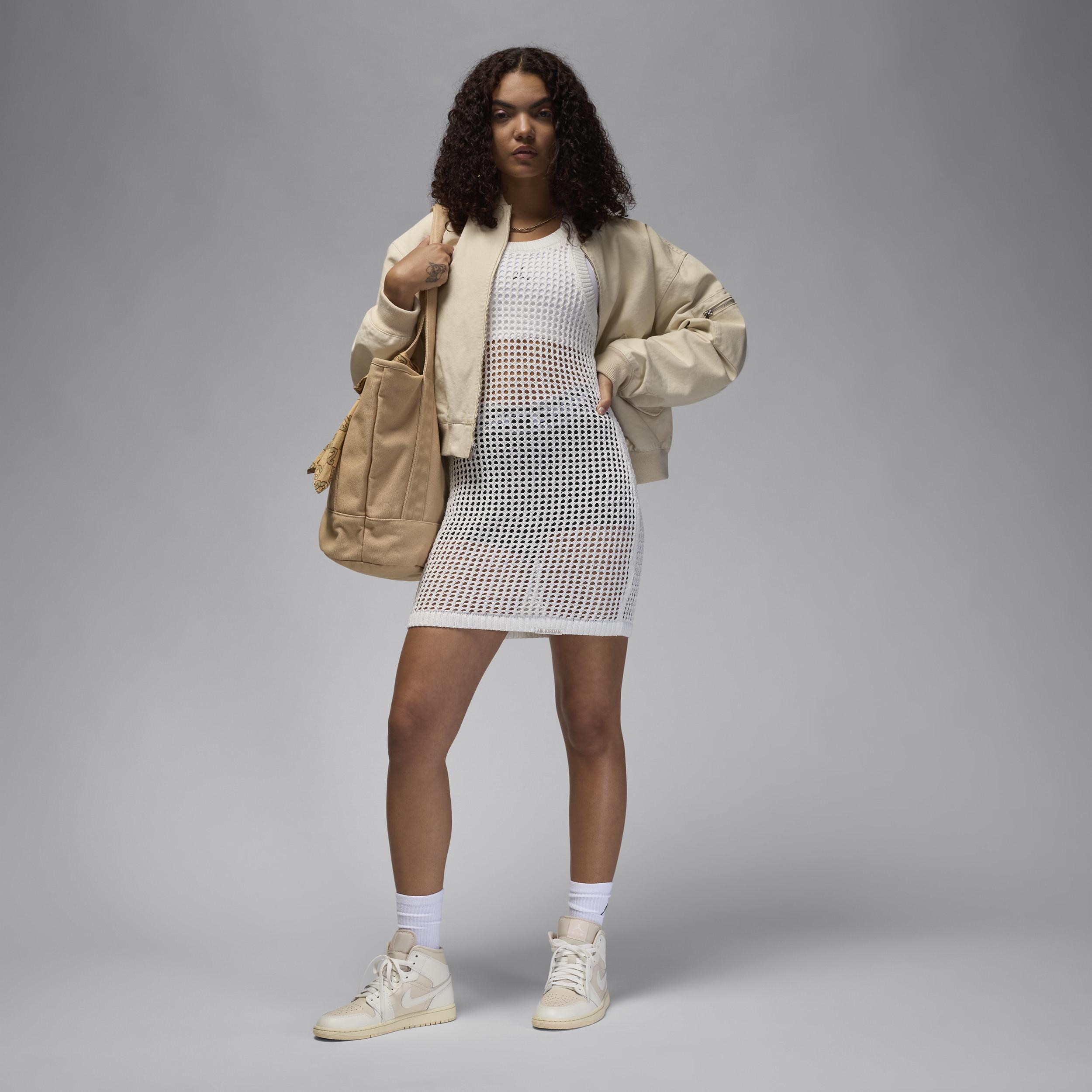 Women's Air Jordan 1 Mid Shoes Product Image