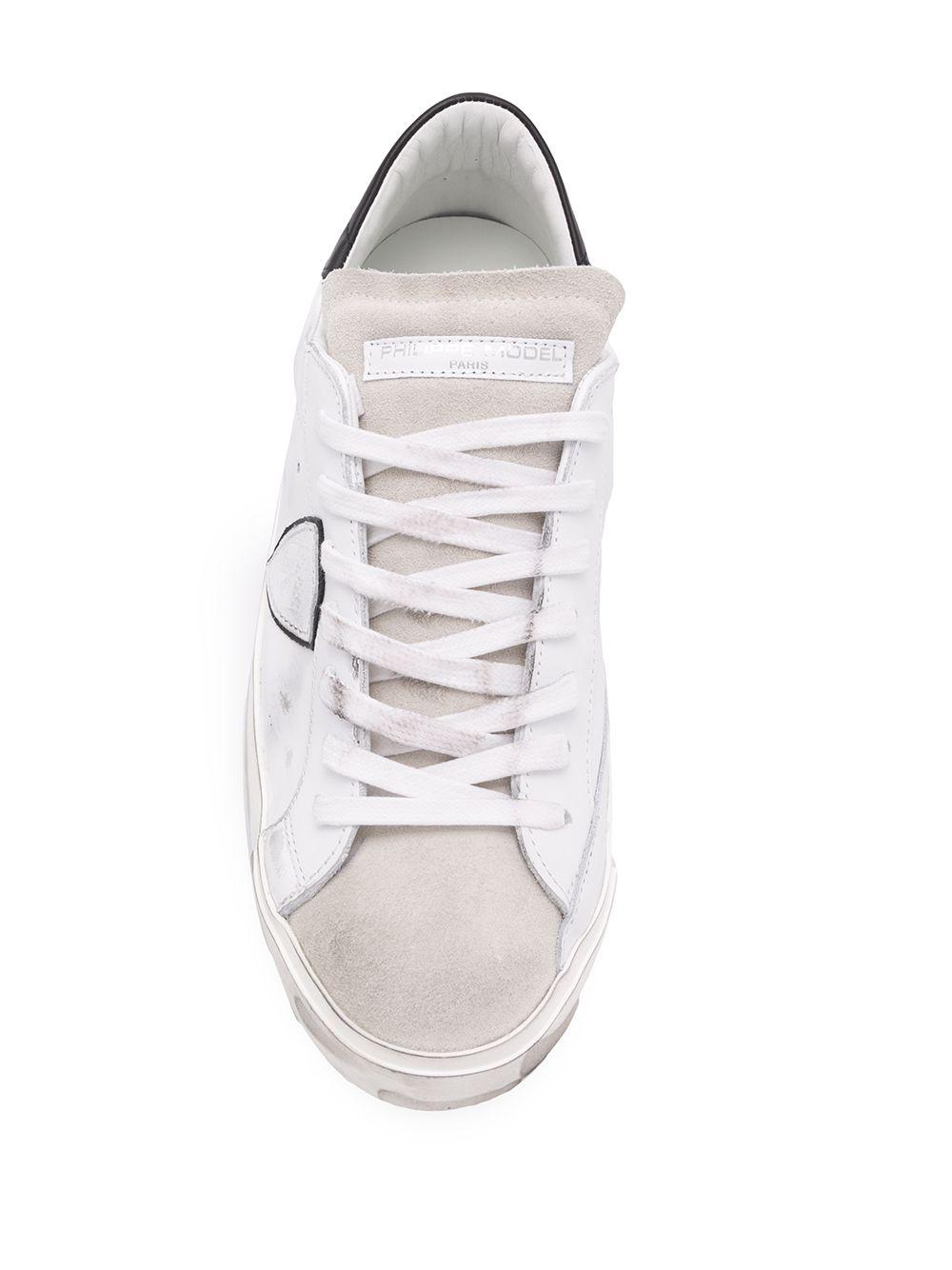 distressed effect low-top sneakers Product Image