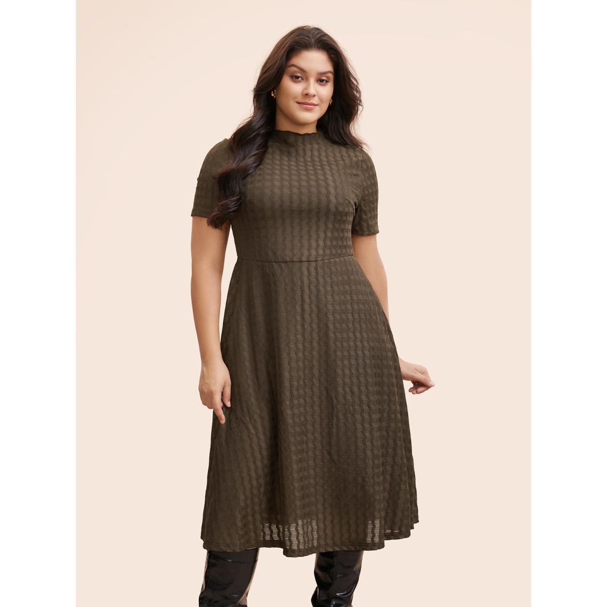 Plus Size Plain Textured Mock Neck Midi Dress DarkBrown Women Resort Texture Mock Neck Short sleeve Curvy BloomChic 28/5X Product Image