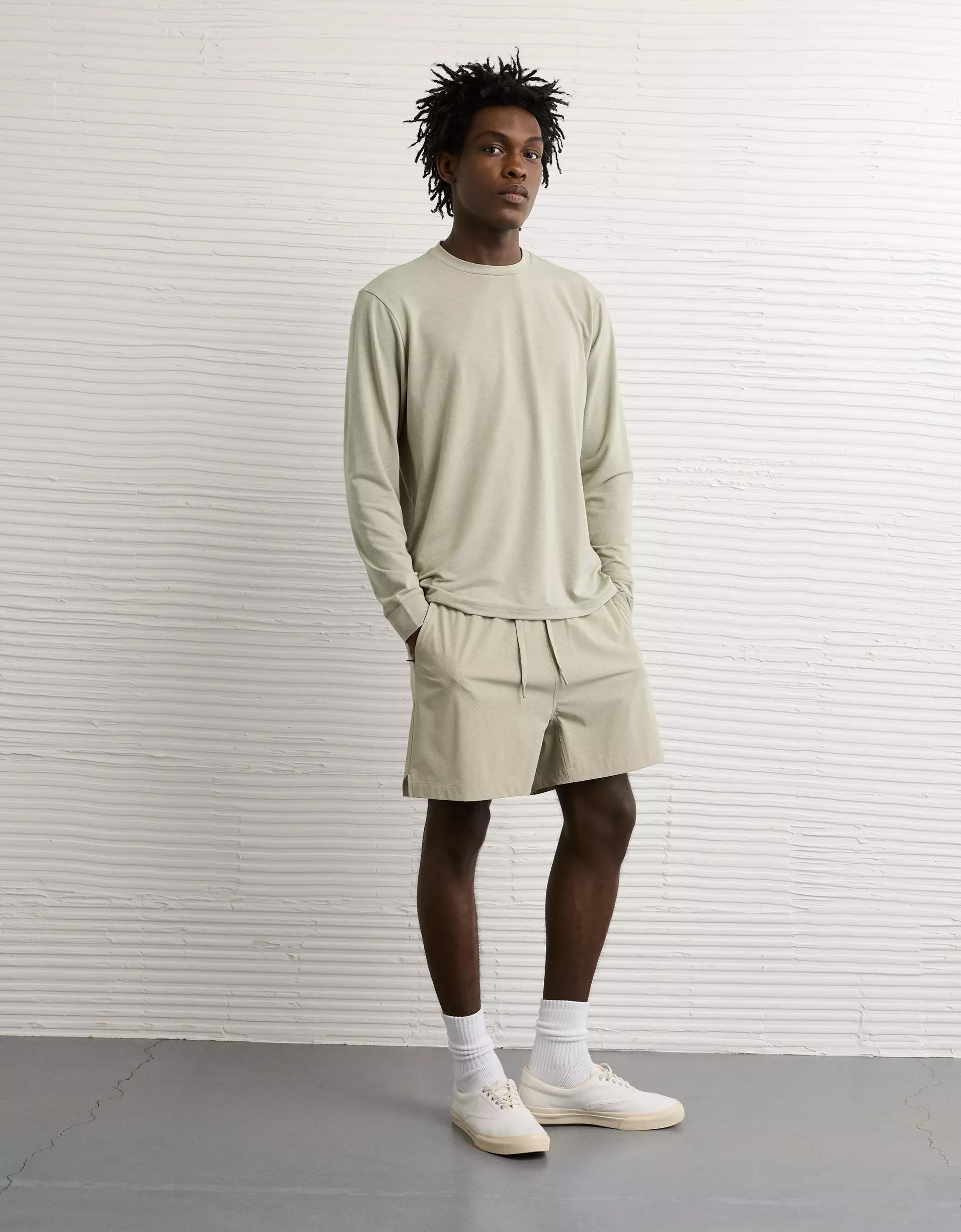 AE 24/7 Long-Sleeve Training T-Shirt Product Image