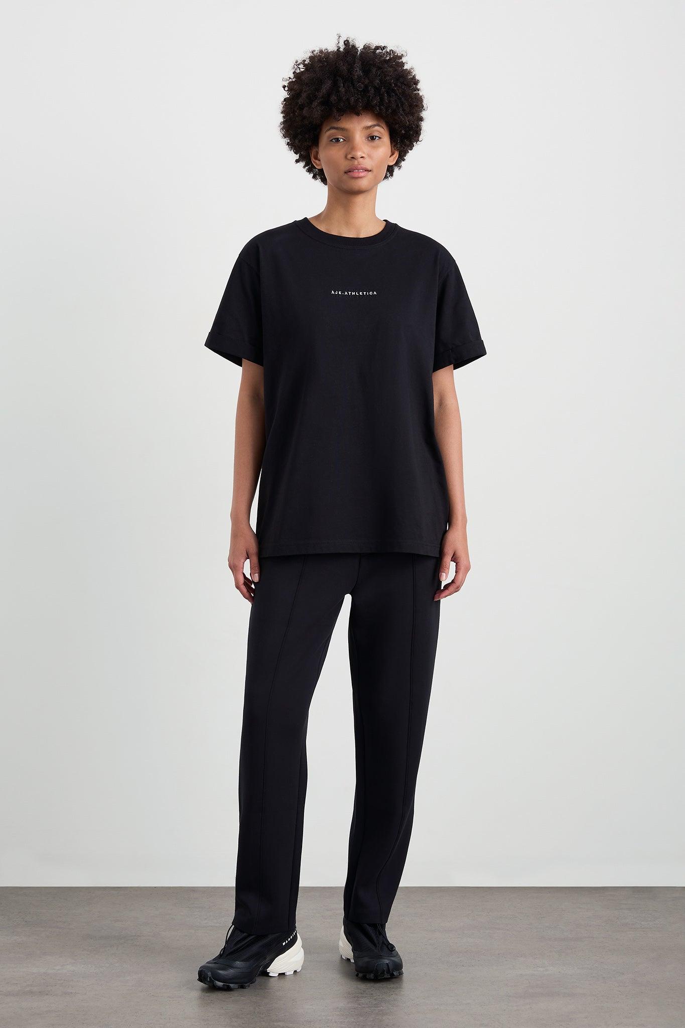 Boyfriend Tee 102 Product Image