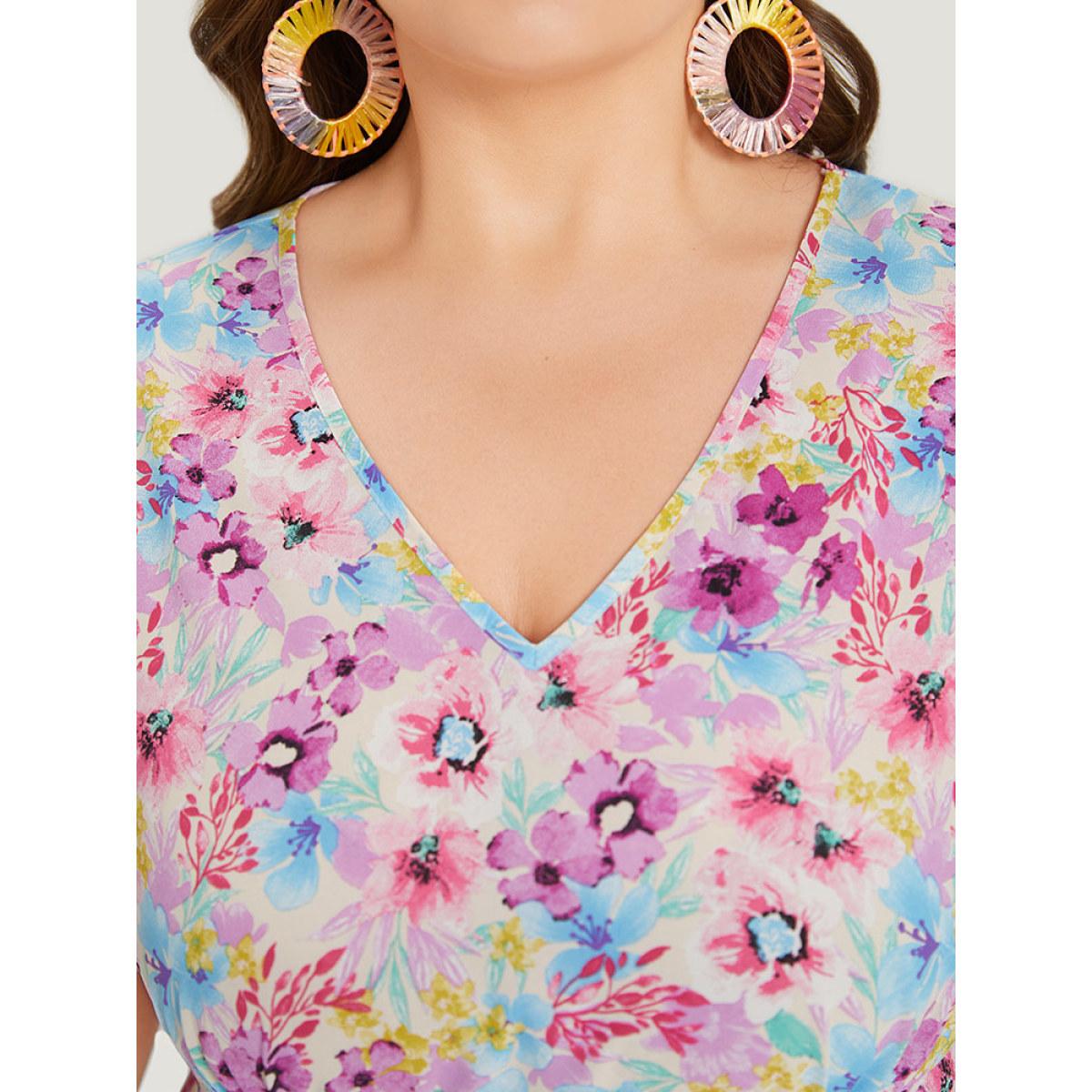 Plus Size Floral Print V Neck Gathered Puff Sleeve Dress Multicolor Women Elegant Elastic cuffs V-neck Short sleeve Curvy Midi Dress BloomChic 26/4X Product Image