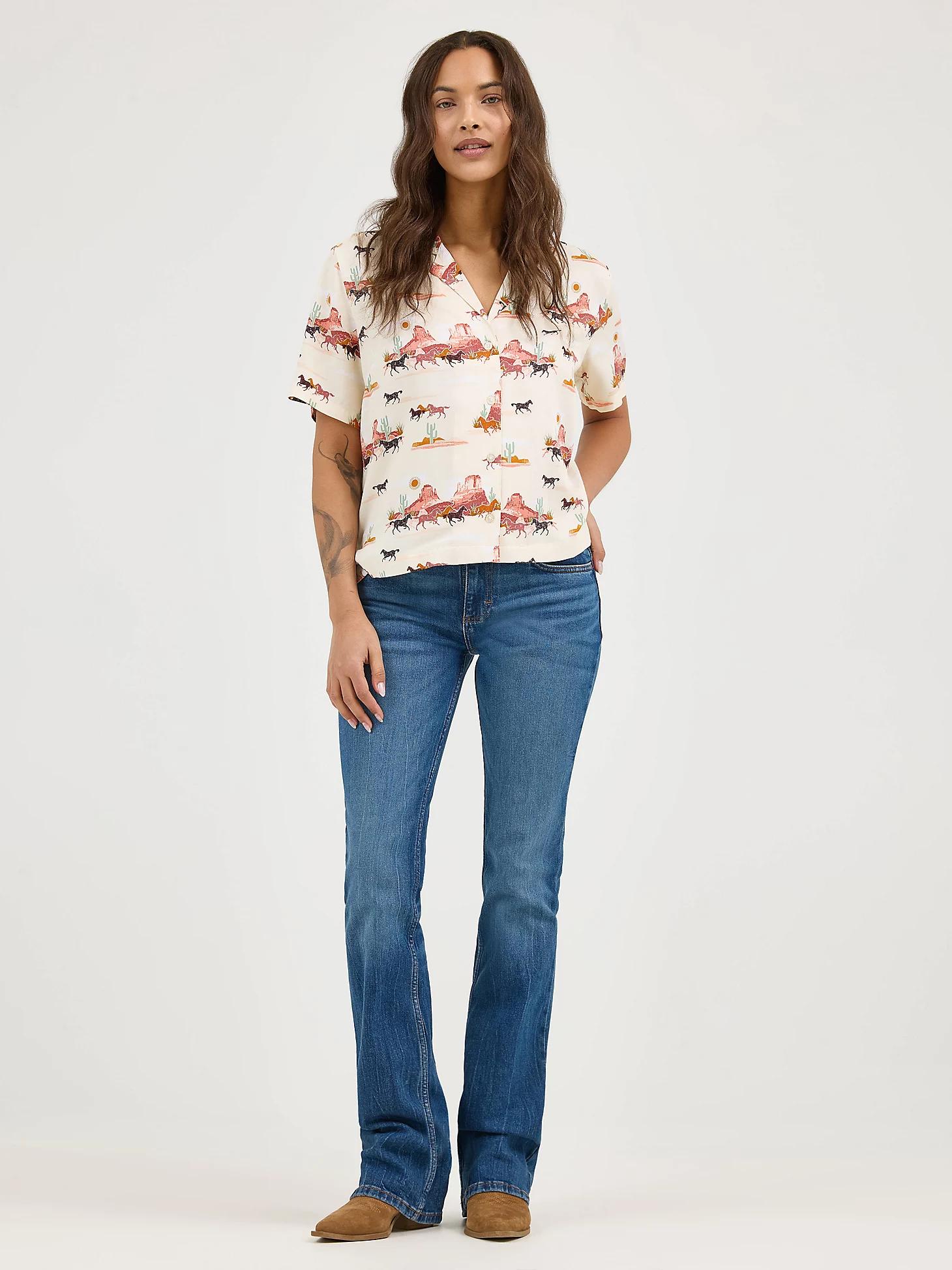 Women's Wrangler Retro® Cowgirl Camp Shirt in Ditsy Cowboy Product Image