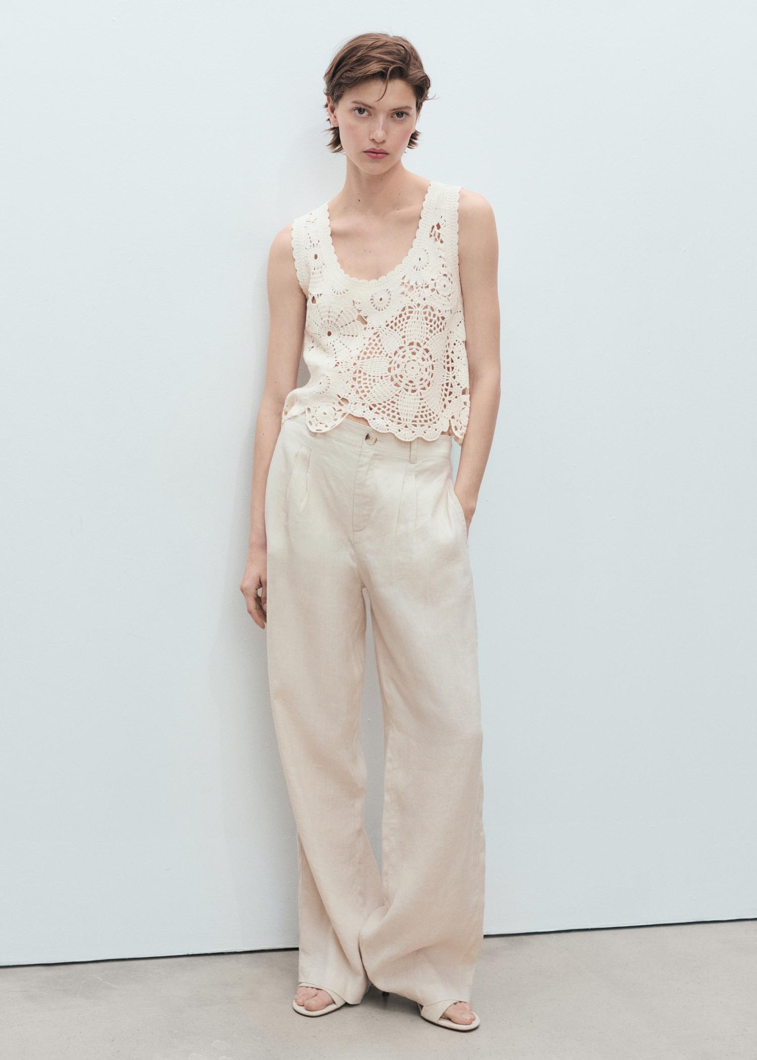 Crochet top with flowers - Women | MANGO USA Product Image