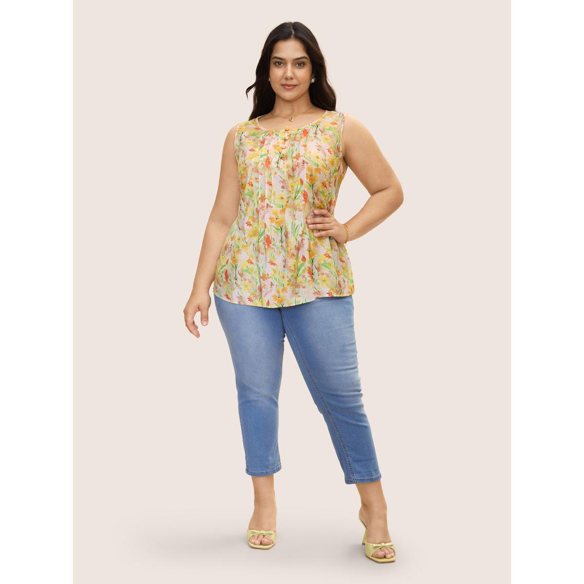 Plus Size Floral Pleated Button Detail Tank Top Women Multicolor Elegant Contrast Round Neck Everyday Tank Tops Camis BloomChic 12/L Product Image