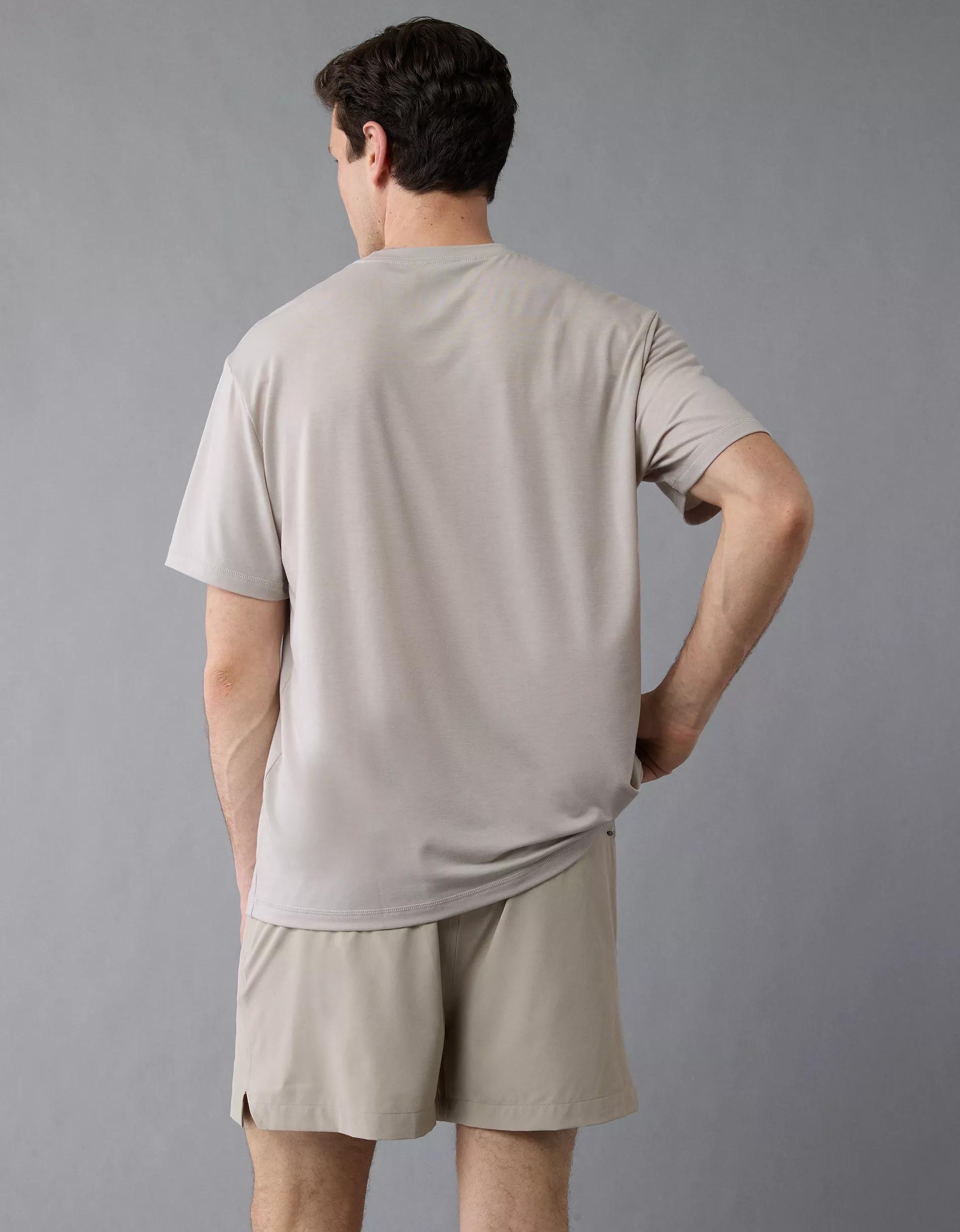 AE 24/7 Training T-Shirt Product Image